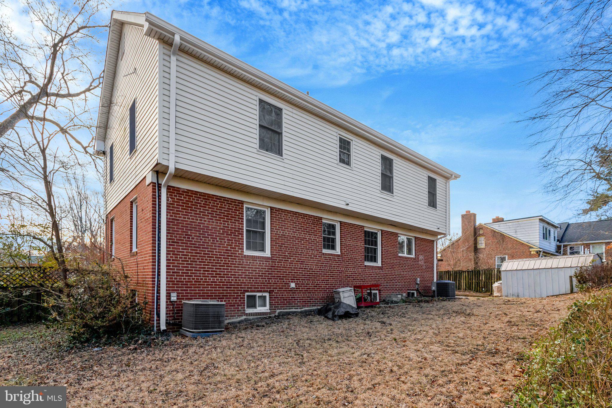 NORTH SPRINGFIELD - Residential