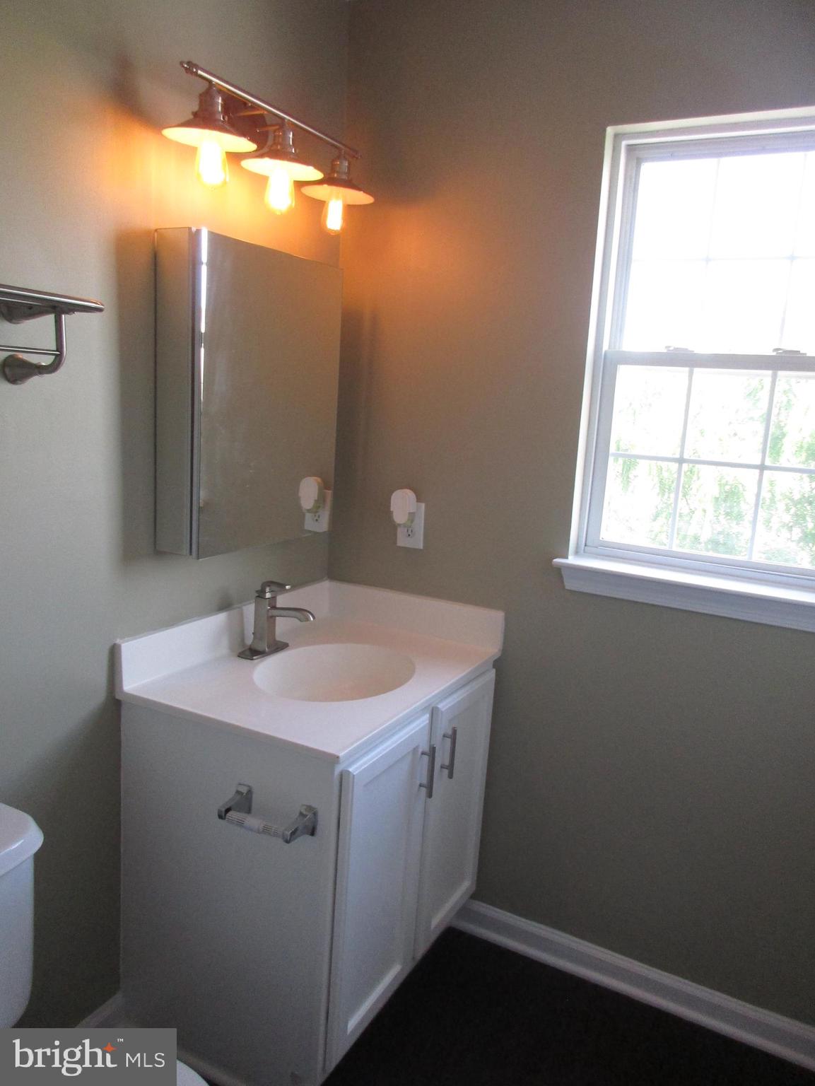 IRWINS CHOICE - Residential Lease