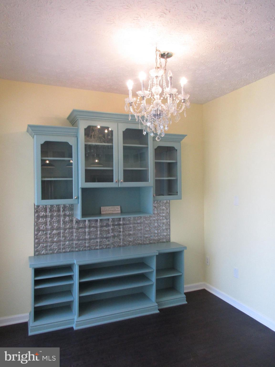 IRWINS CHOICE - Residential Lease