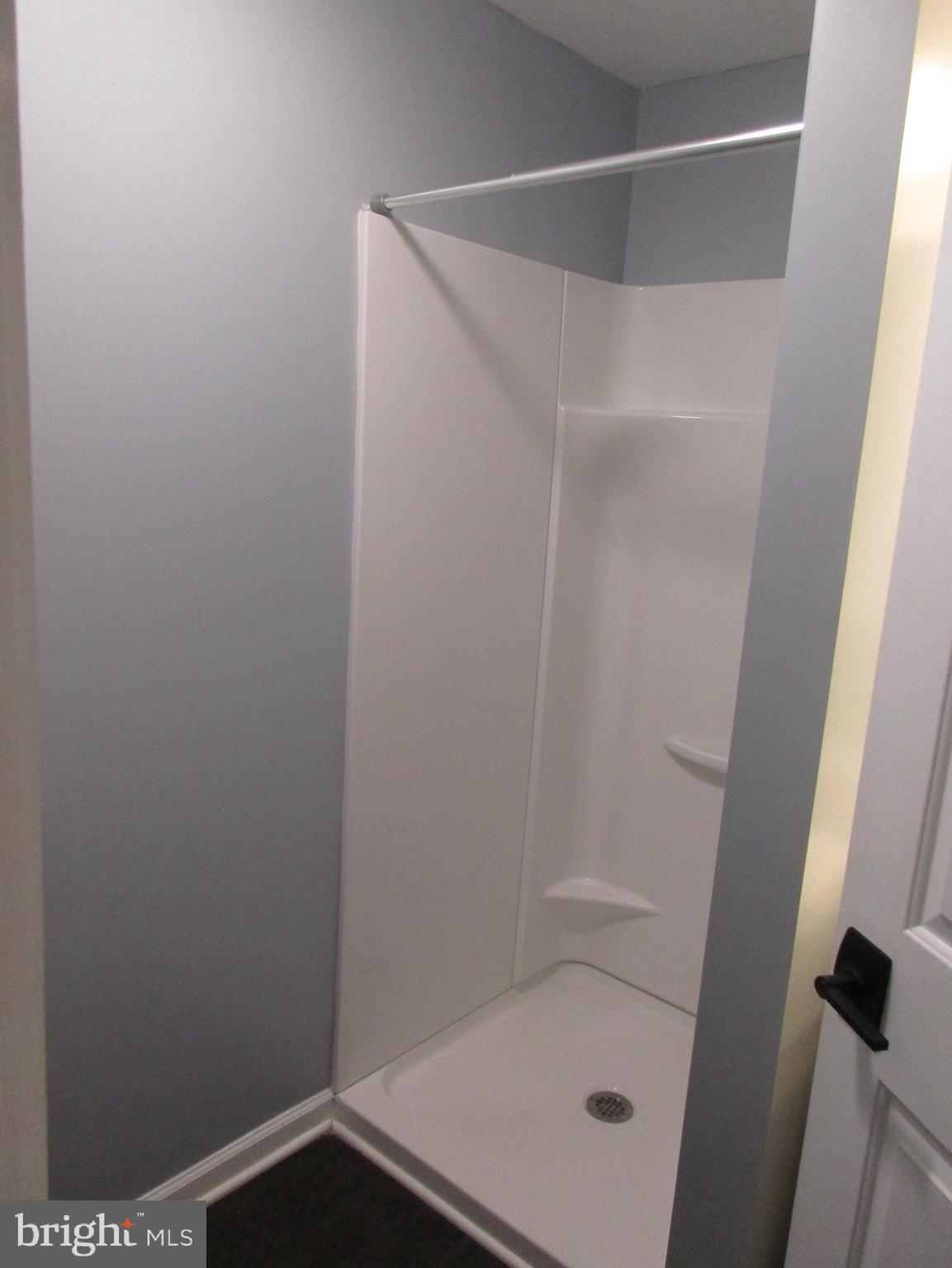 IRWINS CHOICE - Residential Lease