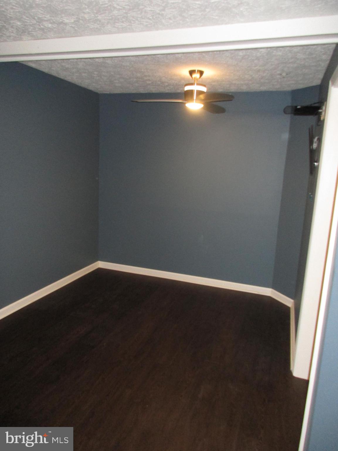 IRWINS CHOICE - Residential Lease