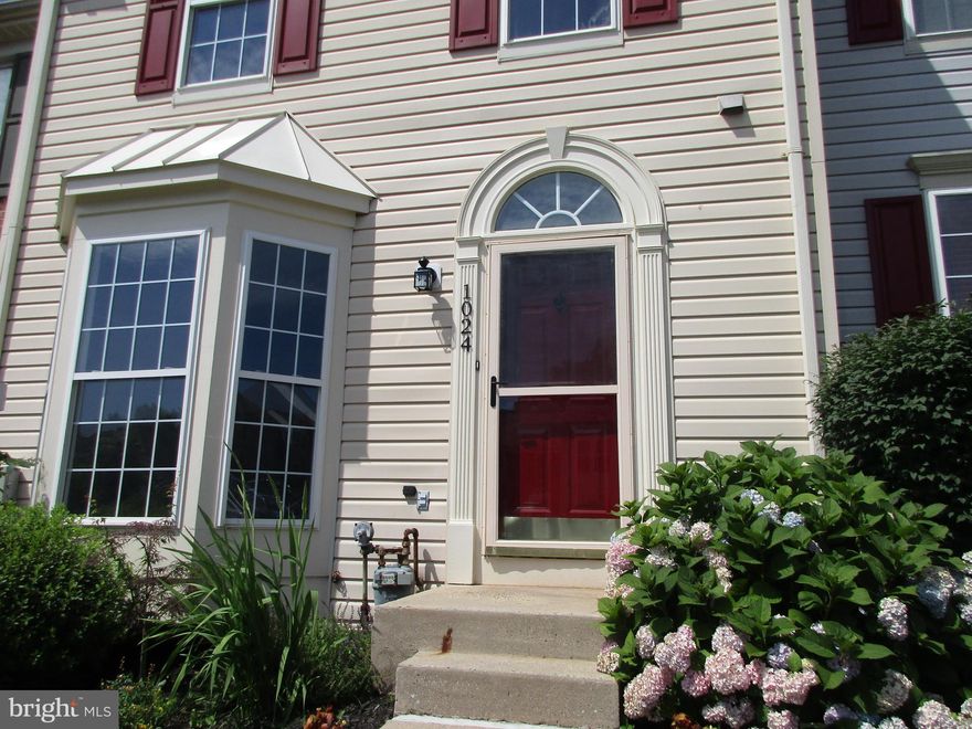 Huge townhome in Bel Air. Three bedroom with 3 1/2 bathrooms. Open living space with hardwood floors when you first enter with the powder room on your right. Leading to the kitchen that has all stainless steel appliances, an island and a sliding glass door that leads to the deck. Finished basement. MUST USE DIANA REALTY LEASE & APPLICATION. CERTIFIED FUNDS ONLY. $50.00 APPLICATION FEE. PETS CASE BY CASE. NO SMOKING. APPLICATION AVAIL. IN VIEW DOCS MUST HAVE STRONG CREDIT AVAILABLE