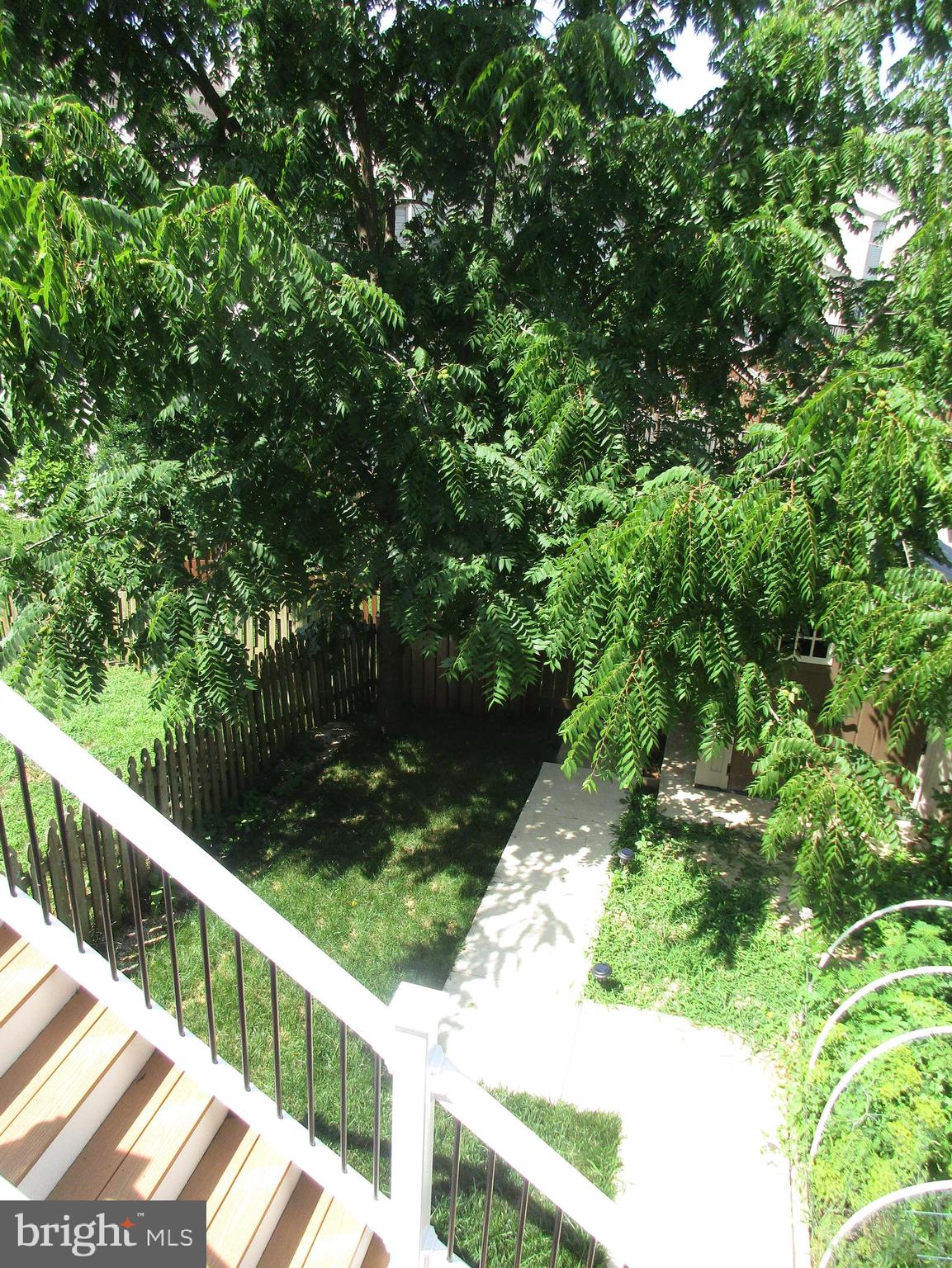 IRWINS CHOICE - Residential Lease