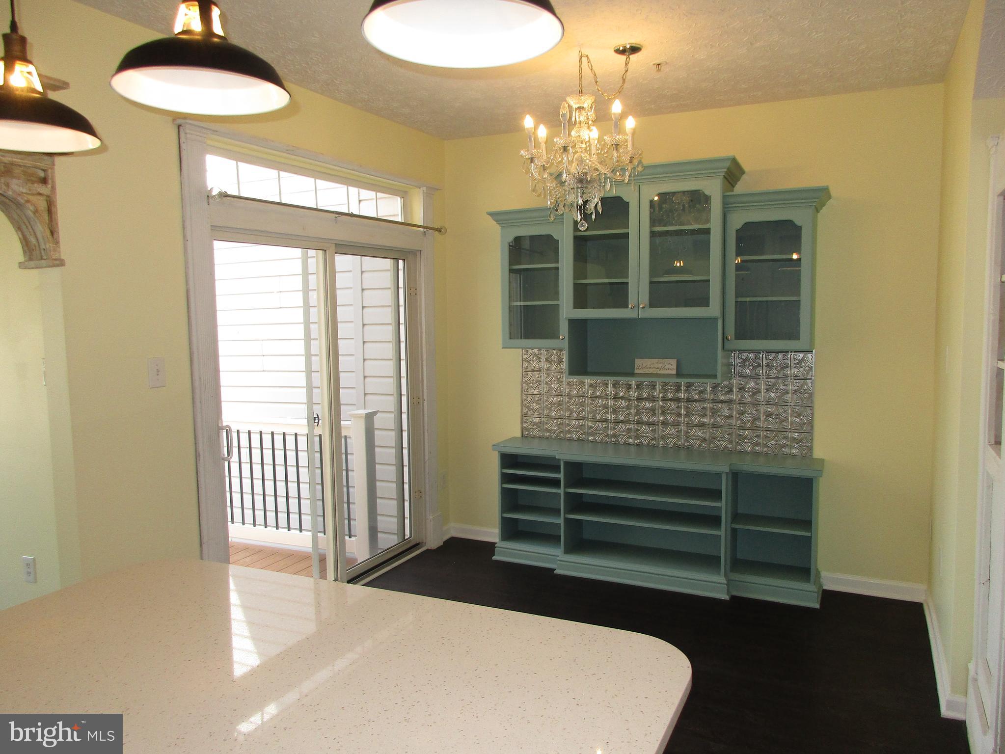 IRWINS CHOICE - Residential Lease