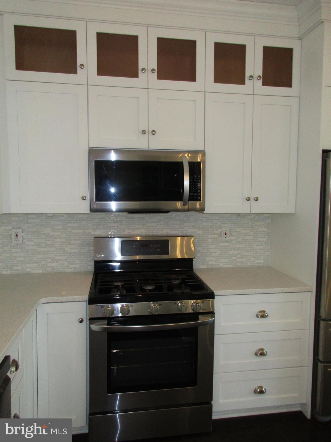 IRWINS CHOICE - Residential Lease