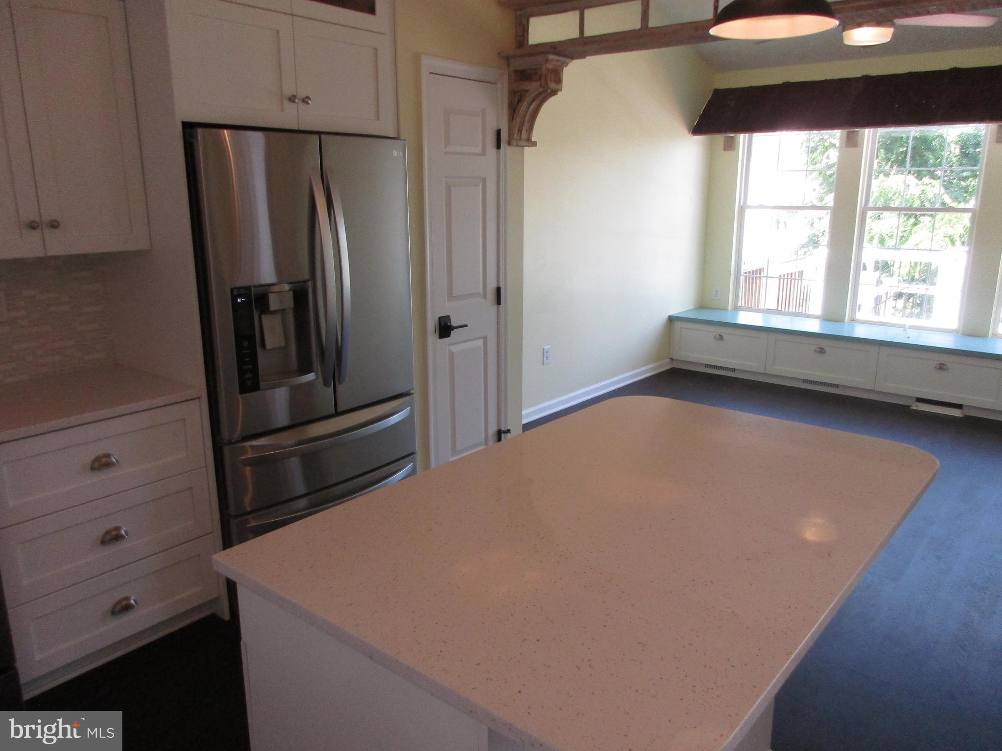 IRWINS CHOICE - Residential Lease