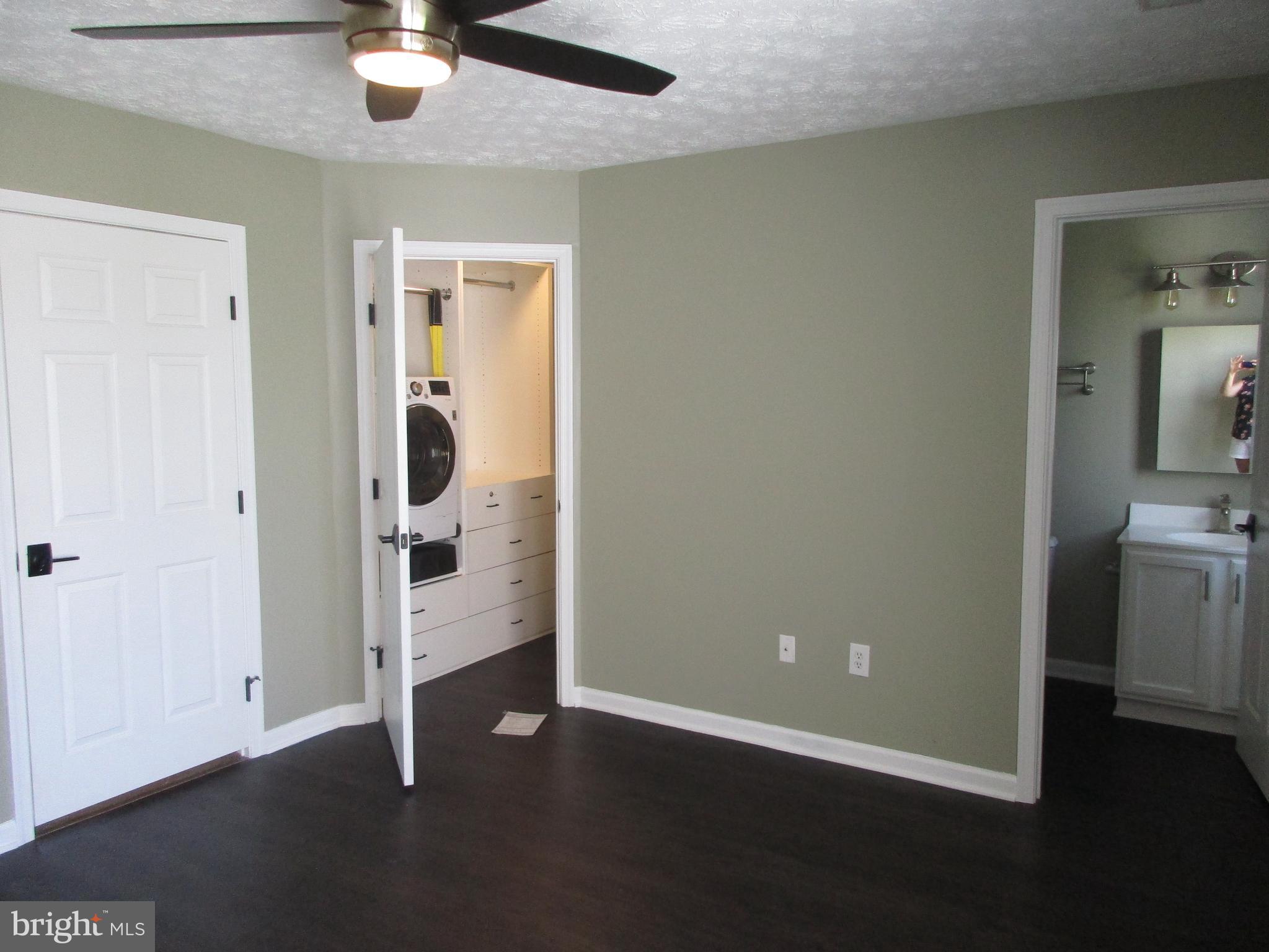 IRWINS CHOICE - Residential Lease