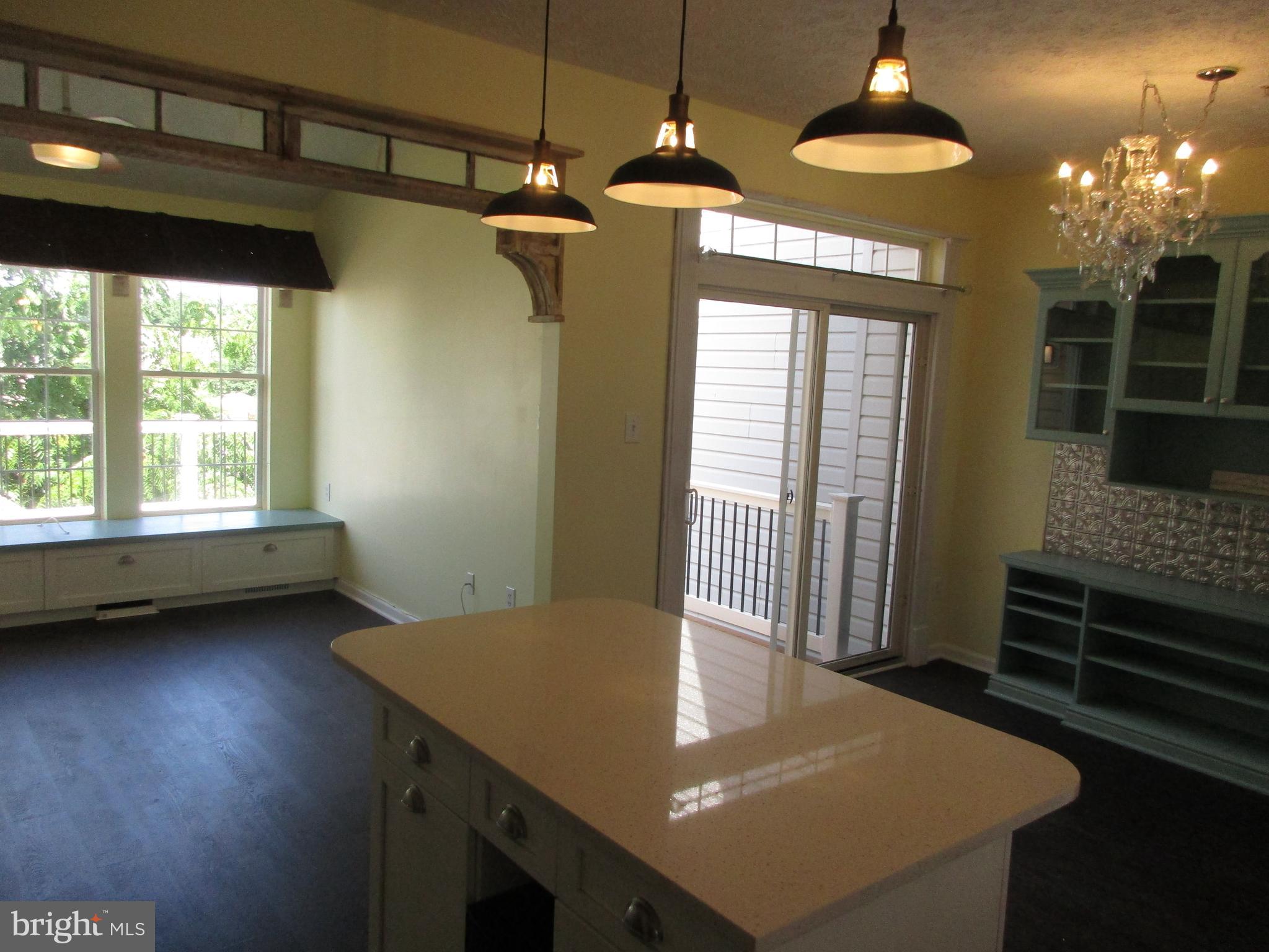 IRWINS CHOICE - Residential Lease