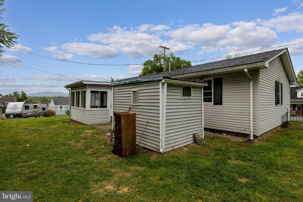 Photo of 320 Willow Street, LURAY, VA 22835 (MLS # VAPA2006456)