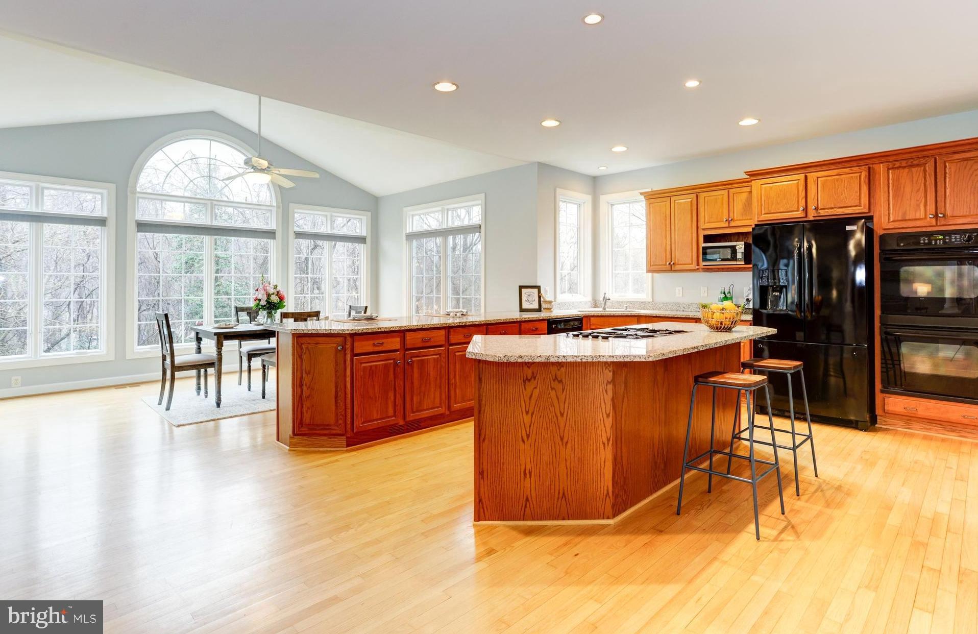 SPRING FIELDS - Residential