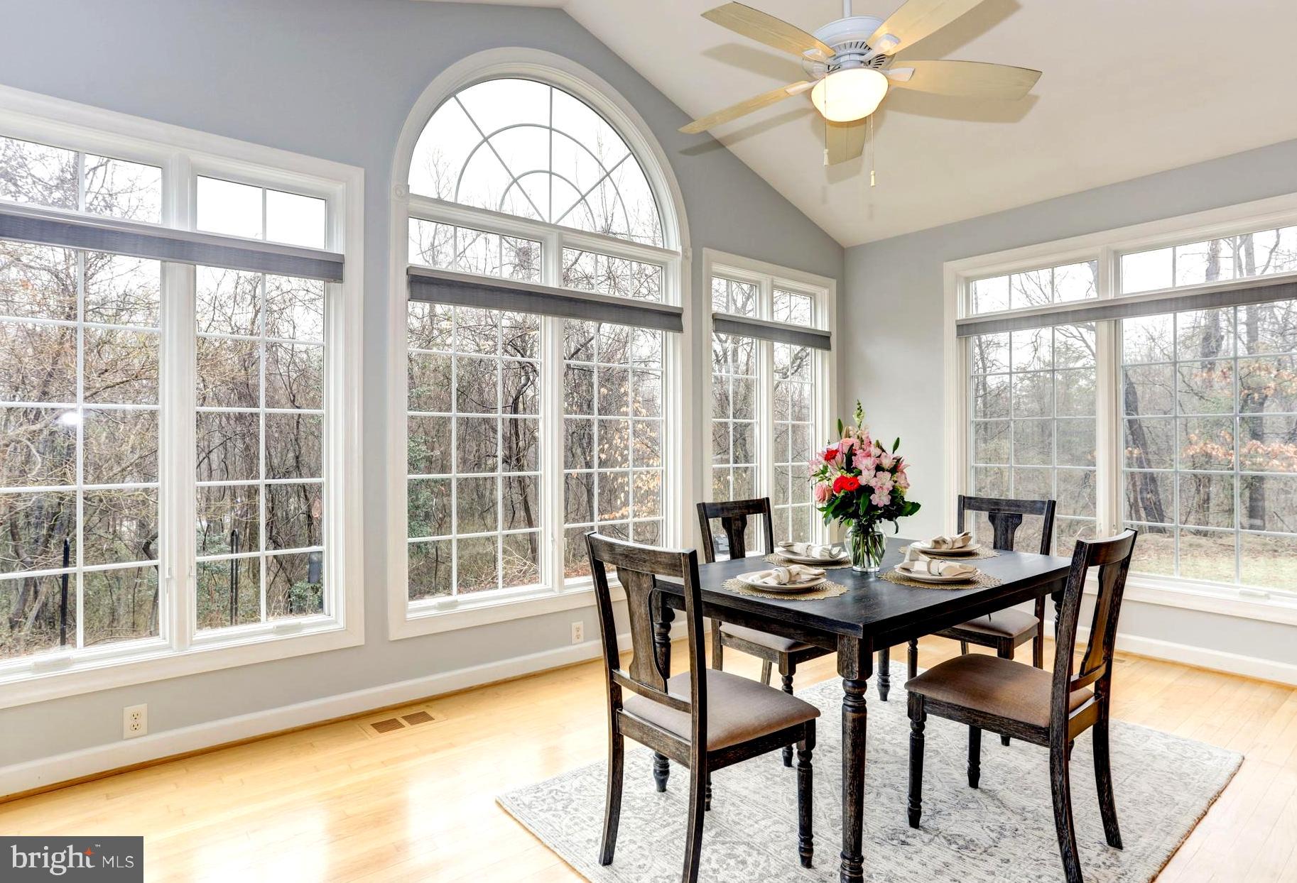 SPRING FIELDS - Residential