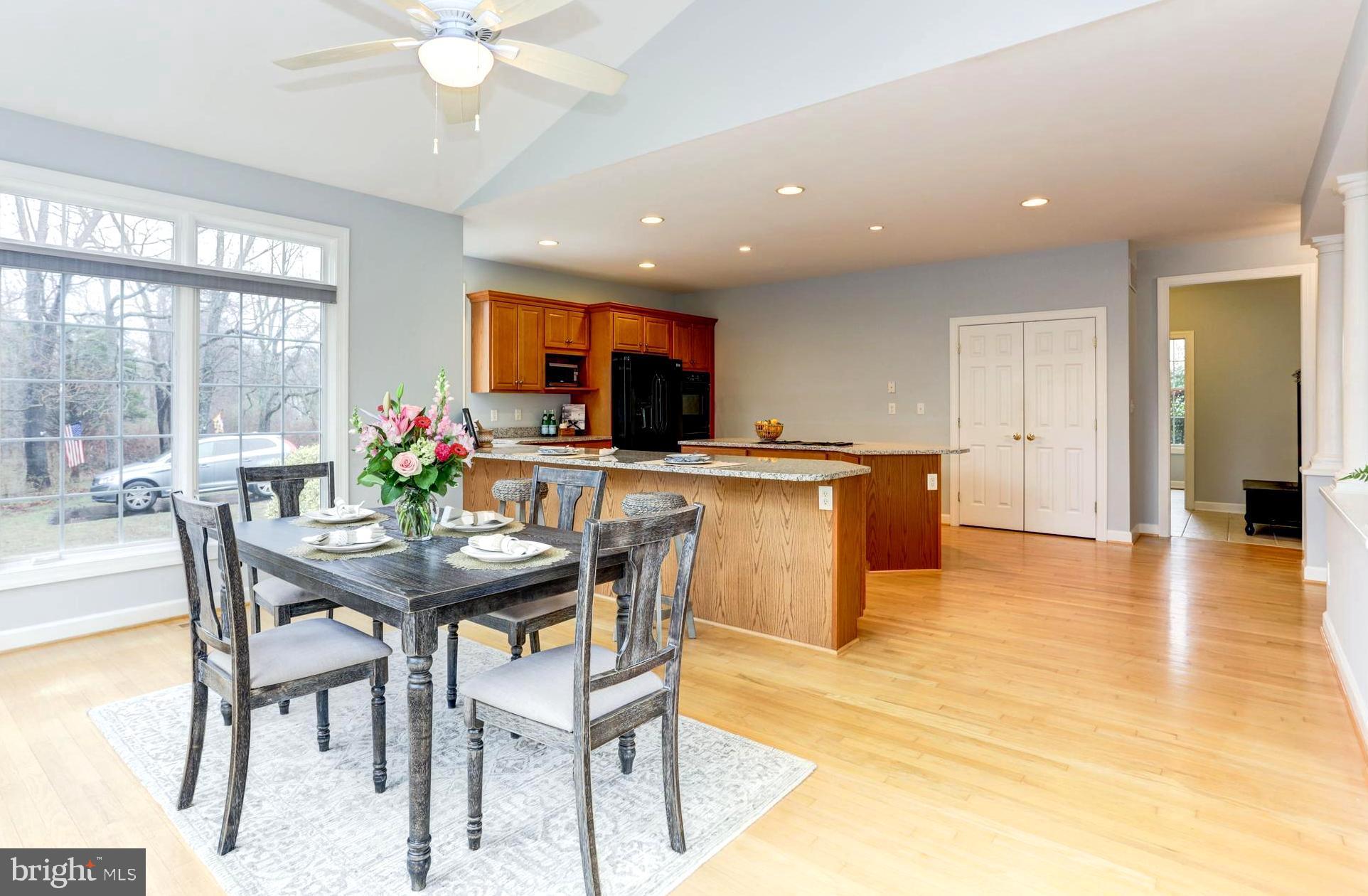 SPRING FIELDS - Residential