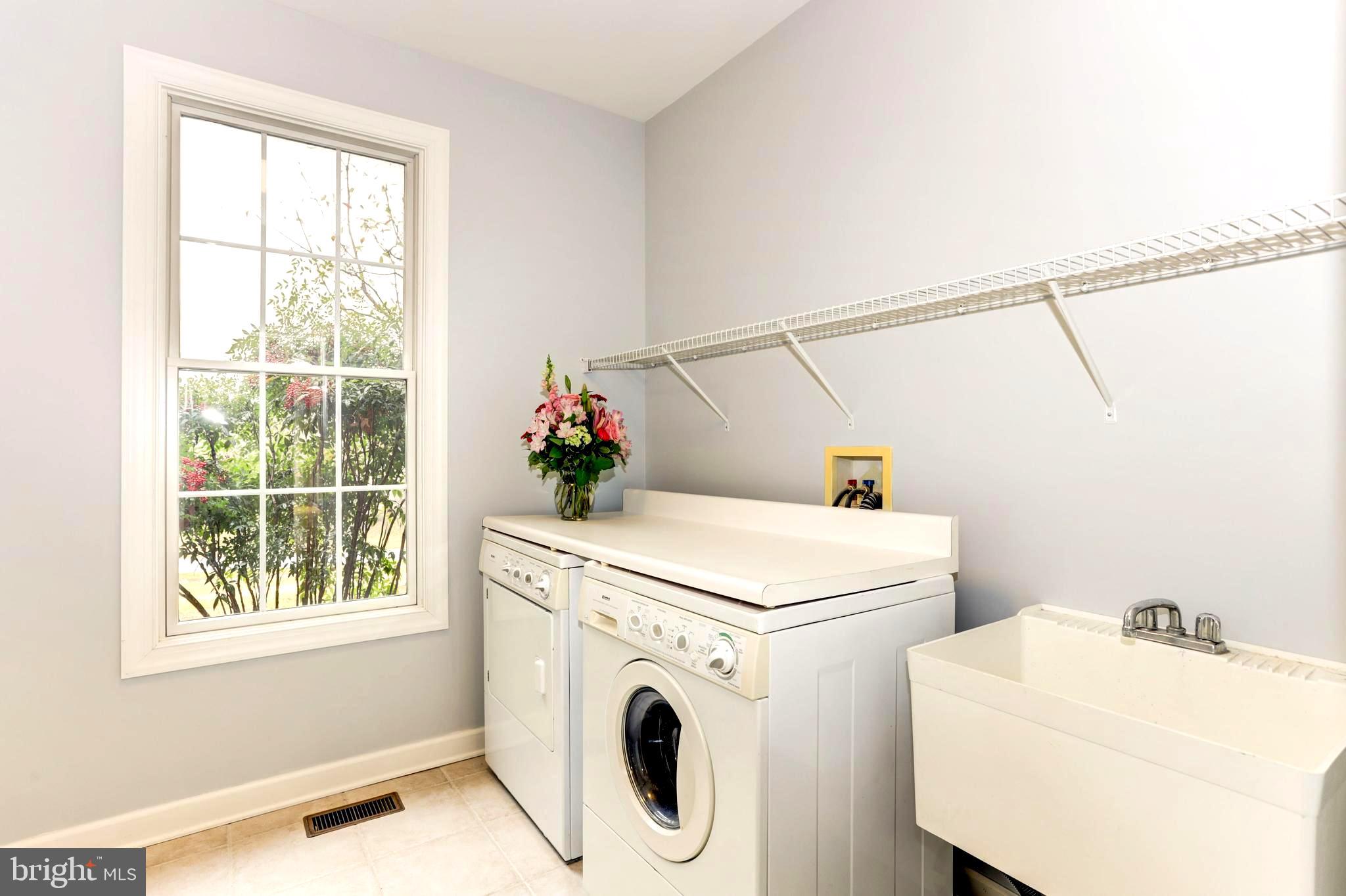 SPRING FIELDS - Residential