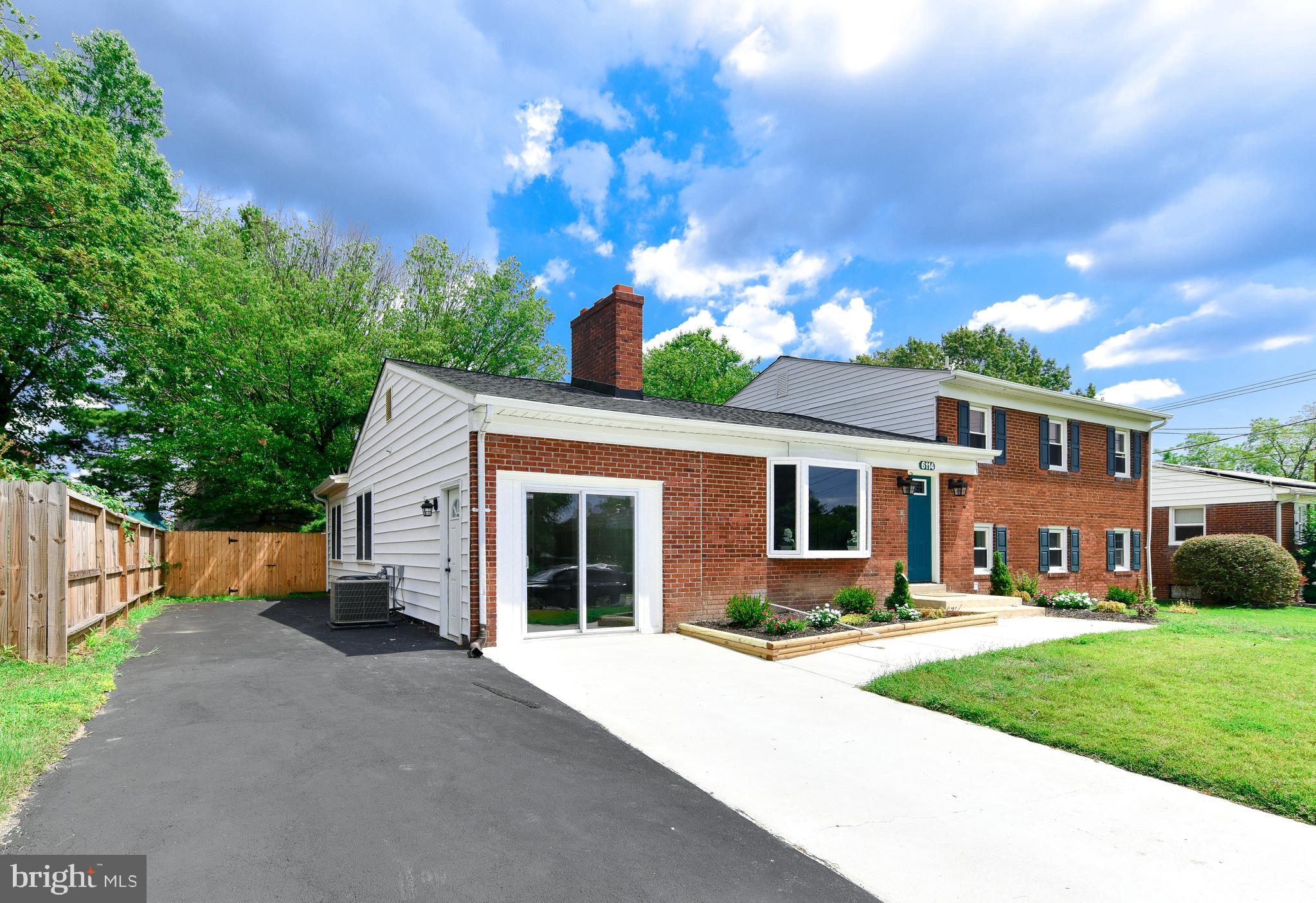 DORCHESTER ESTATES - Residential