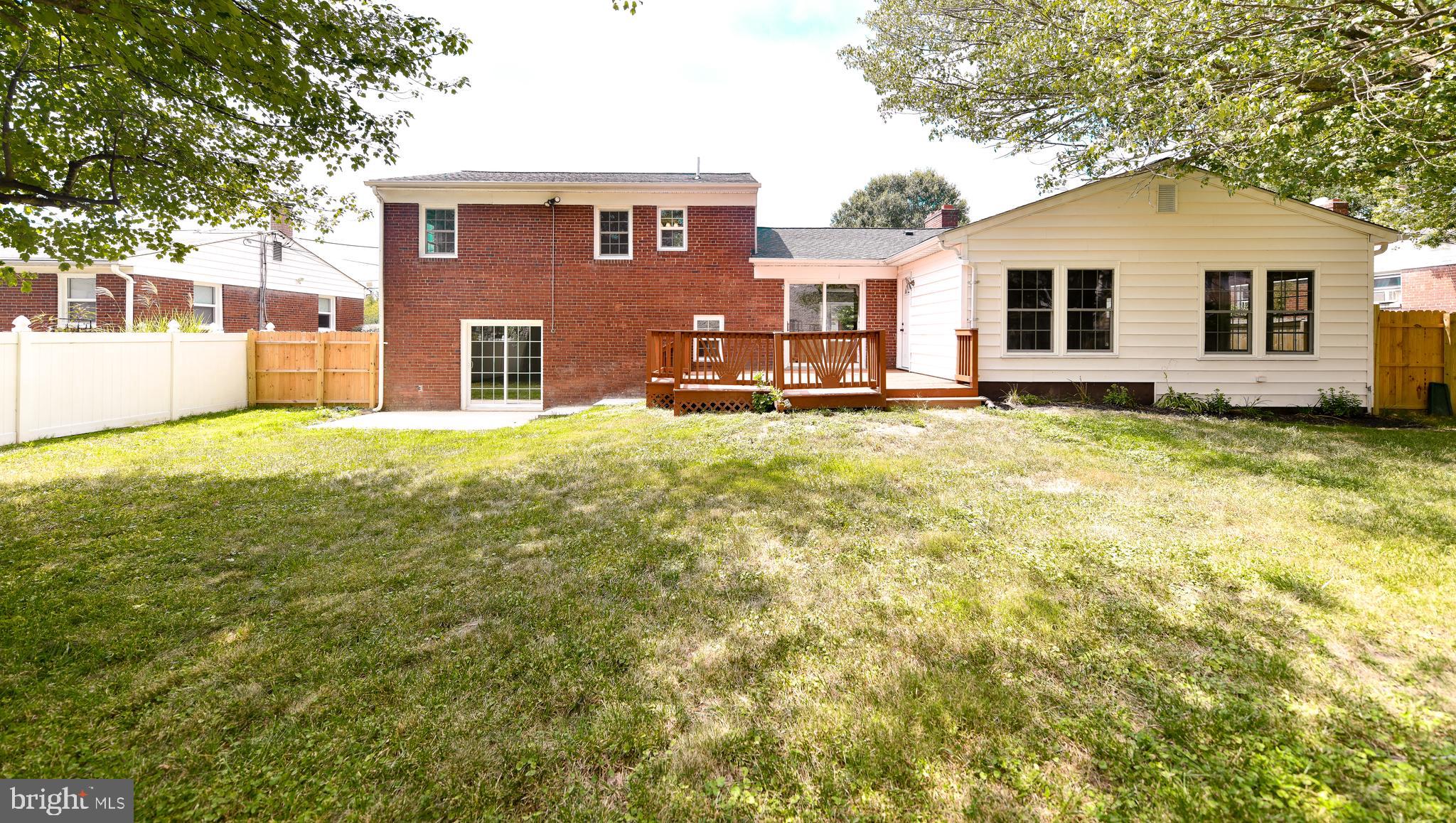 DORCHESTER ESTATES - Residential