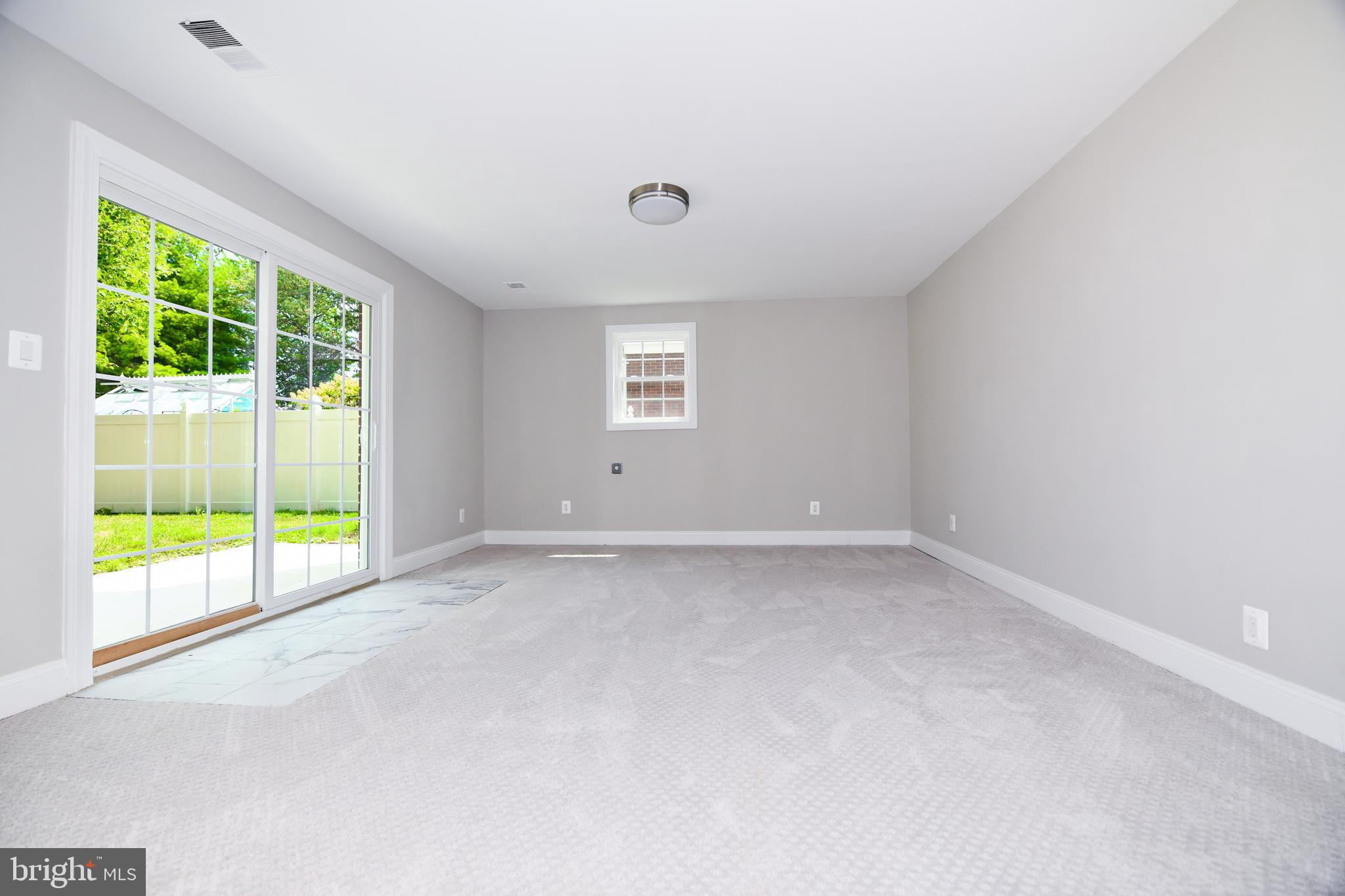 DORCHESTER ESTATES - Residential