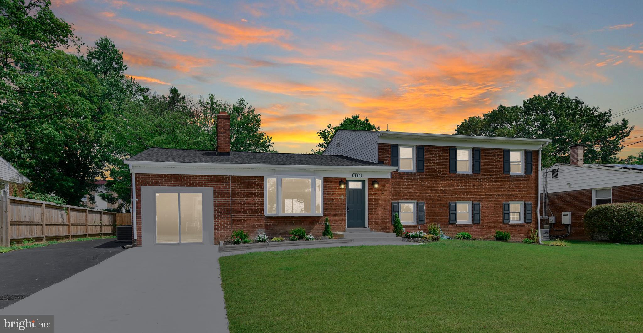 DORCHESTER ESTATES - Residential