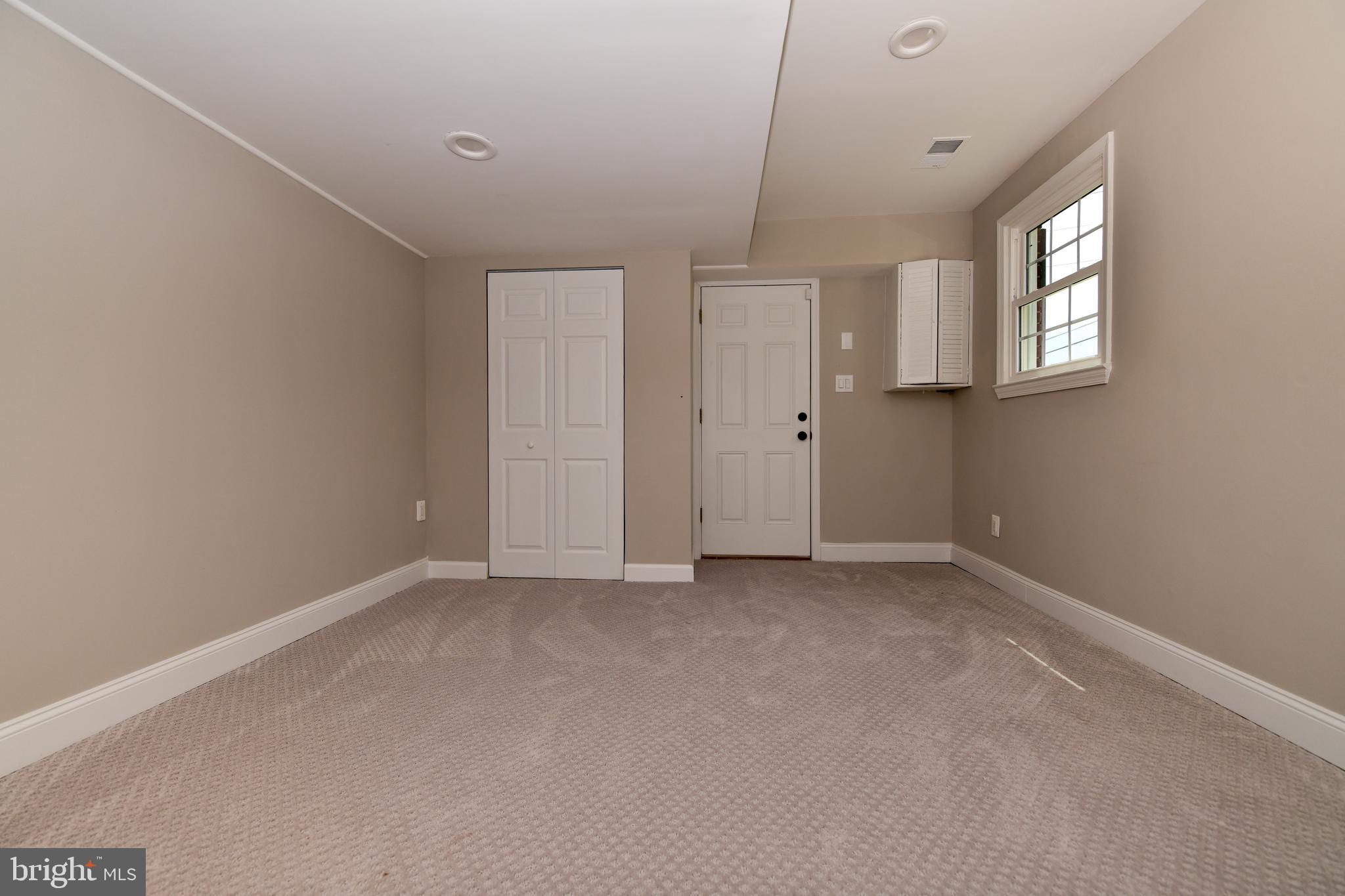 DORCHESTER ESTATES - Residential