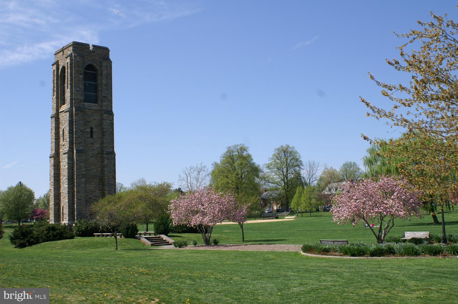 CRESTWOOD VILLAGE - Residential