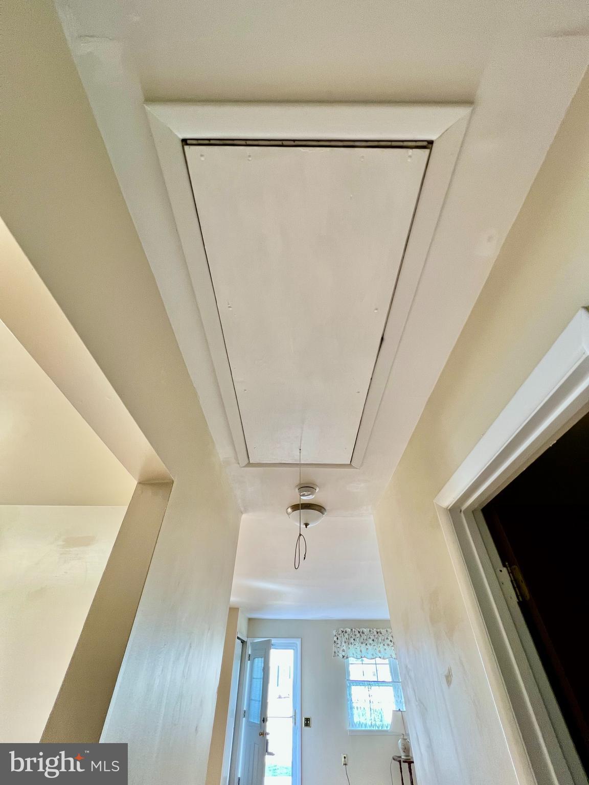 CRESTWOOD VILLAGE - Residential