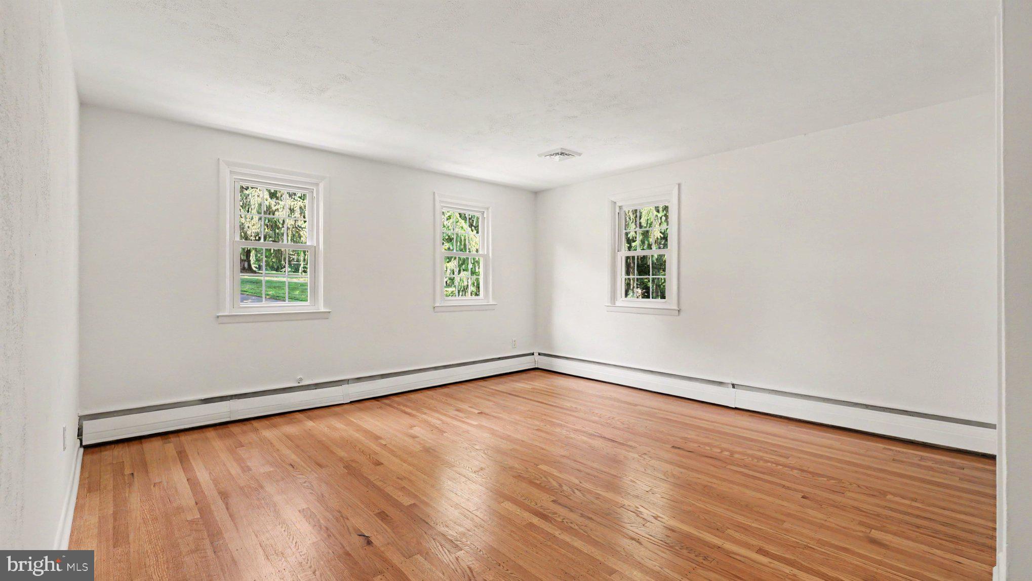 31 BEACON HILL COURT