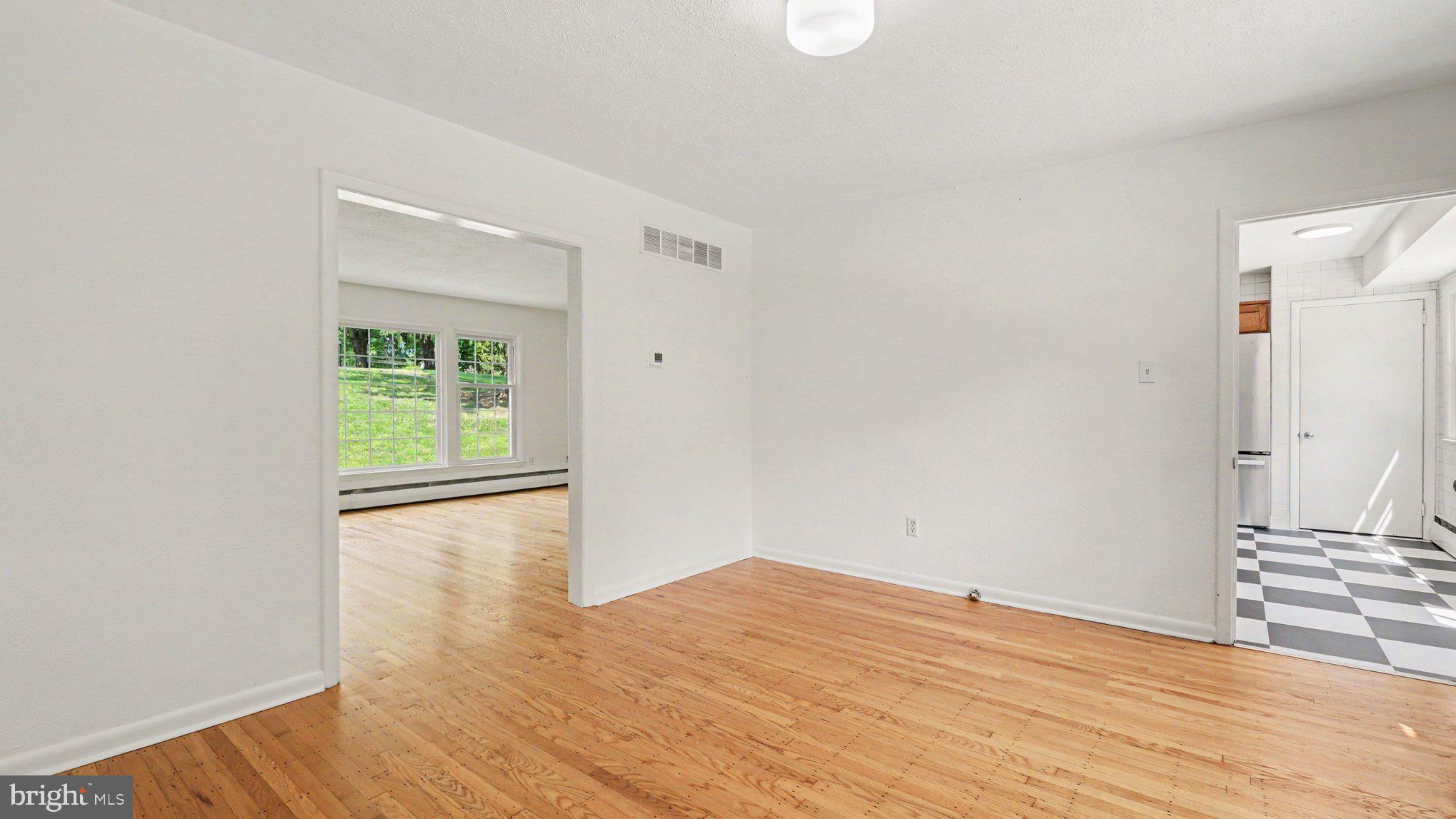 31 BEACON HILL COURT