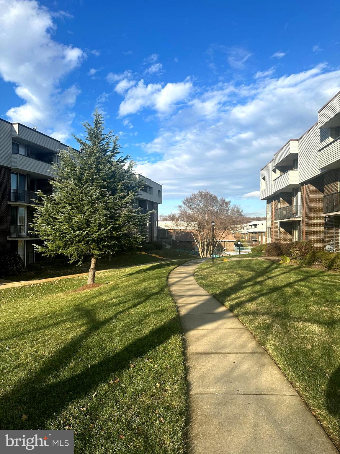 PINES CONDOMINIUM - Residential