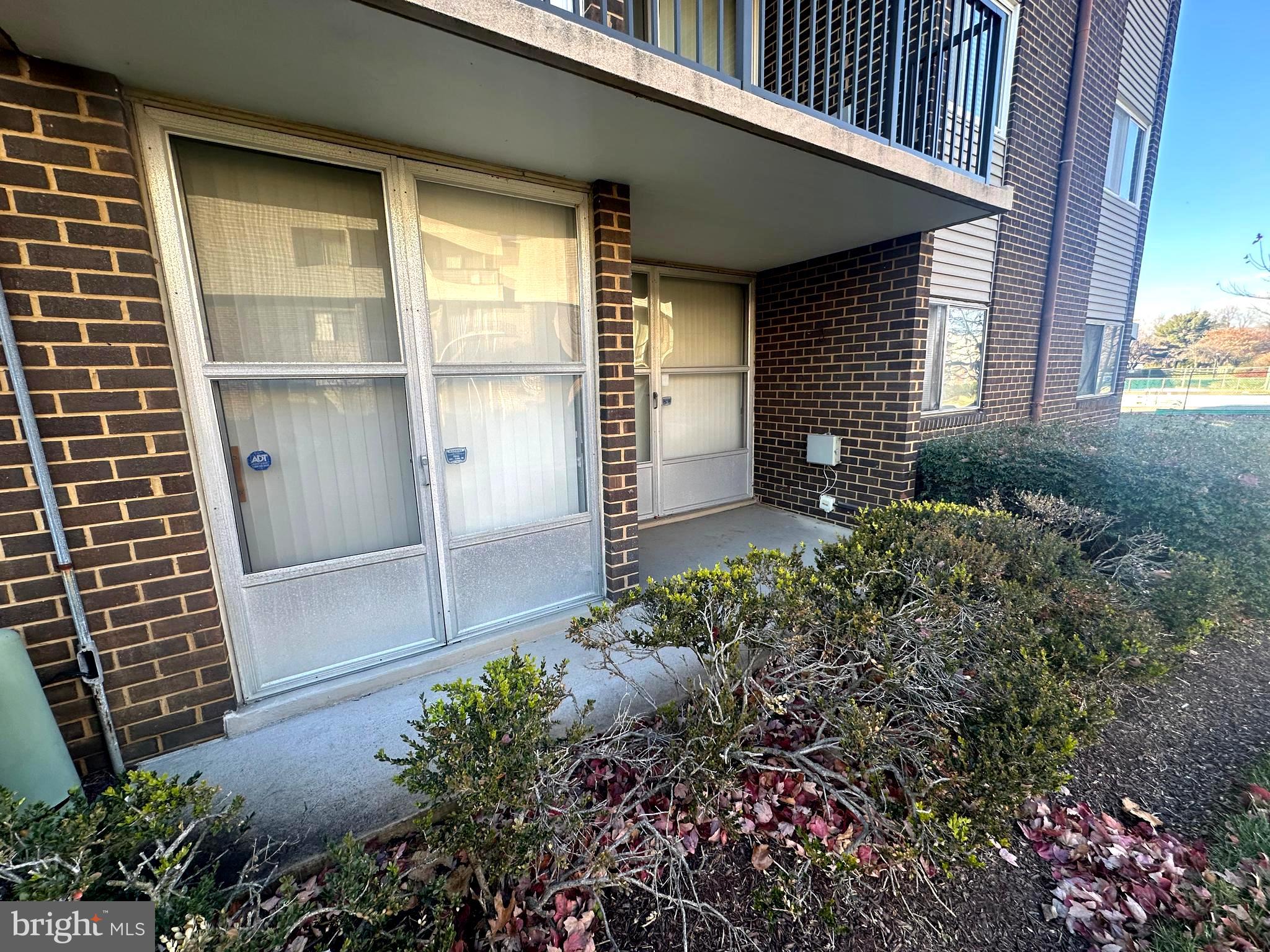 PINES CONDOMINIUM - Residential