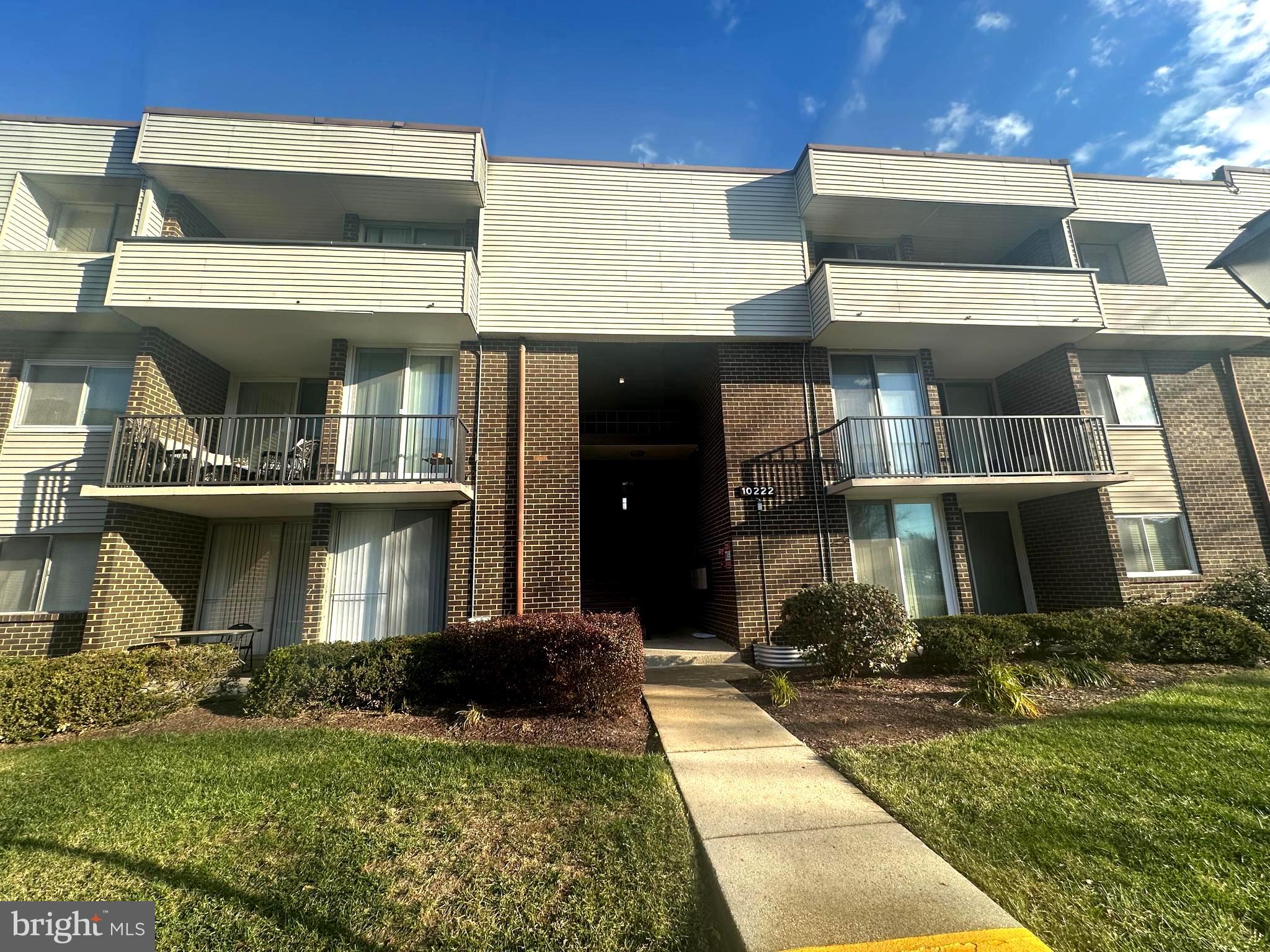 PINES CONDOMINIUM - Residential