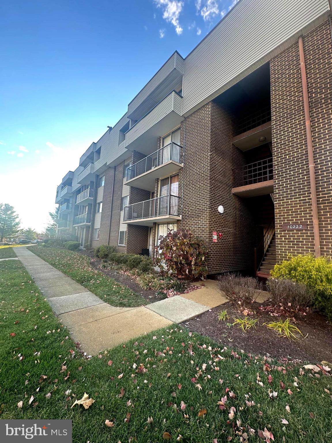 PINES CONDOMINIUM - Residential