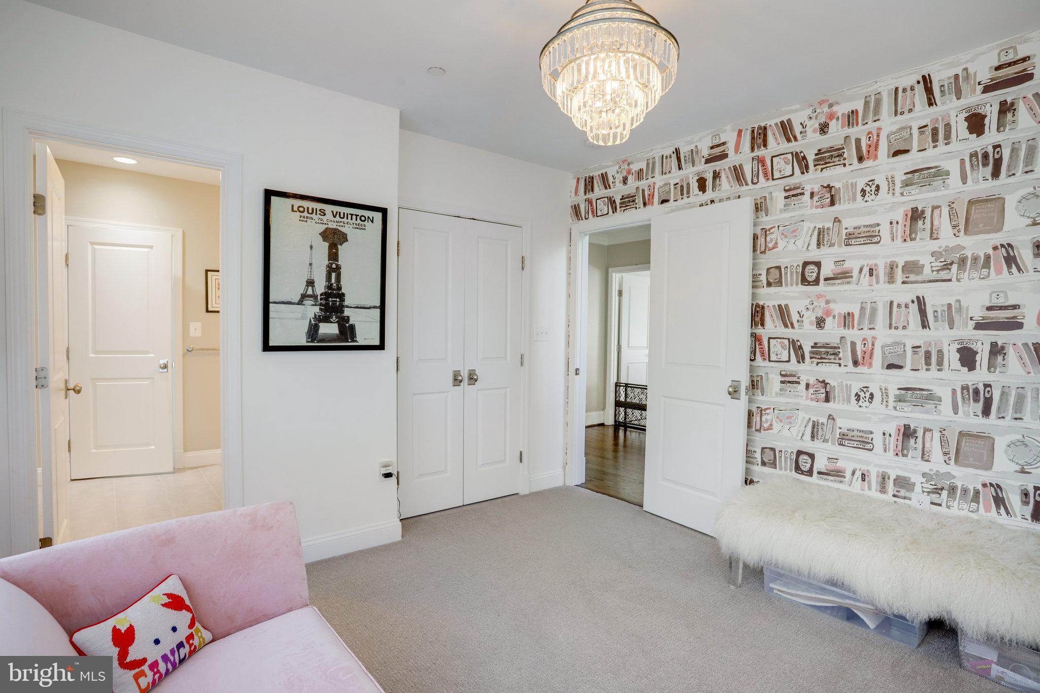 GLENBROOK VILLAGE - Residential