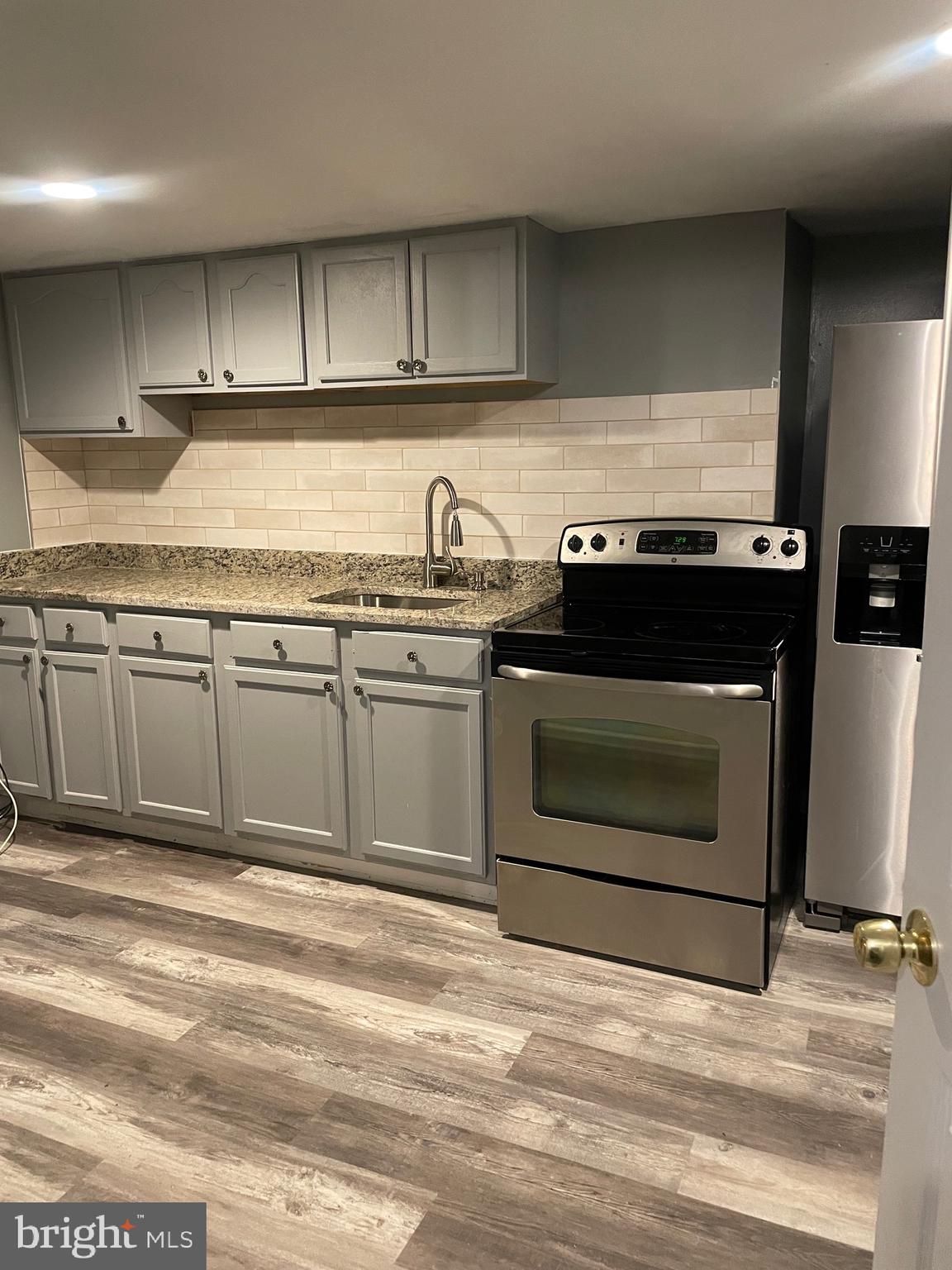 STONERIDGE - Residential Lease