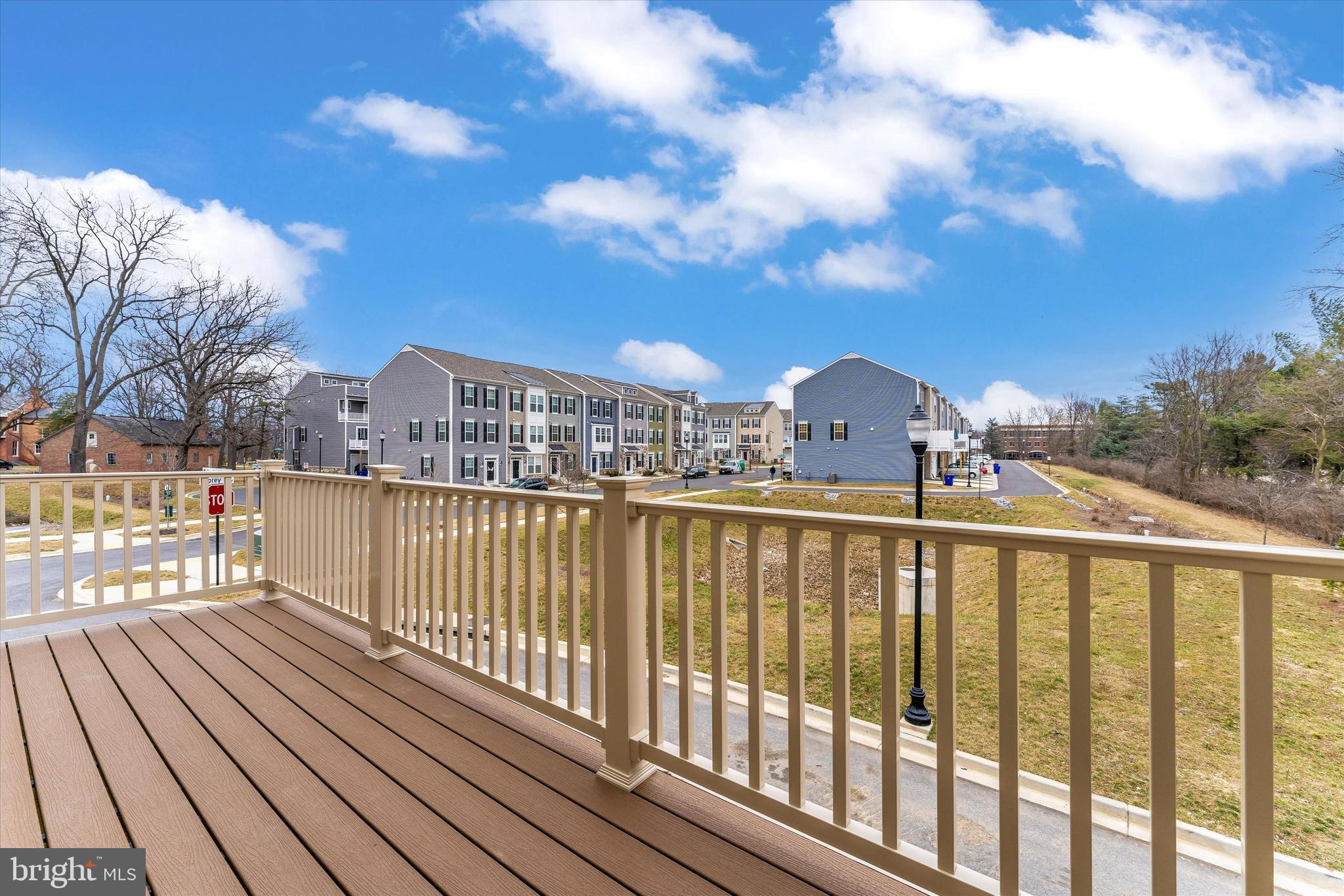 MACALLAN CROSSING - Residential Lease