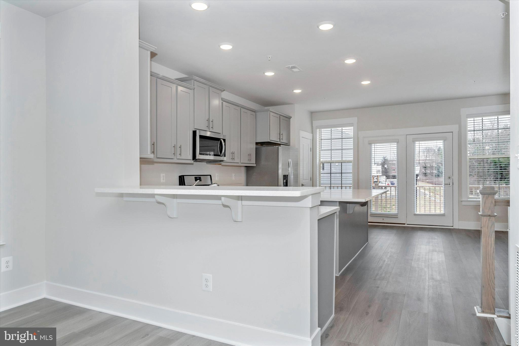 MACALLAN CROSSING - Residential Lease