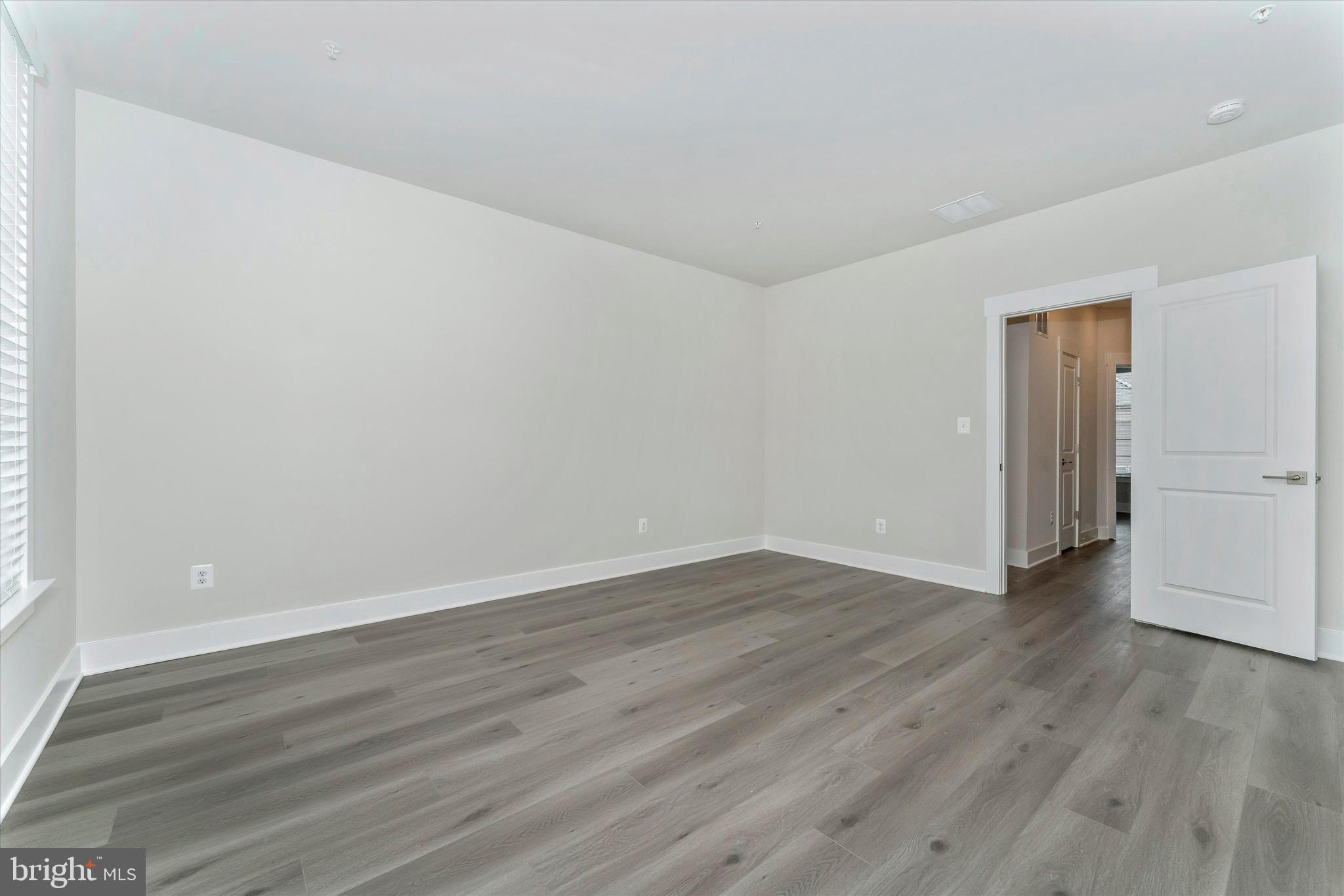 MACALLAN CROSSING - Residential Lease