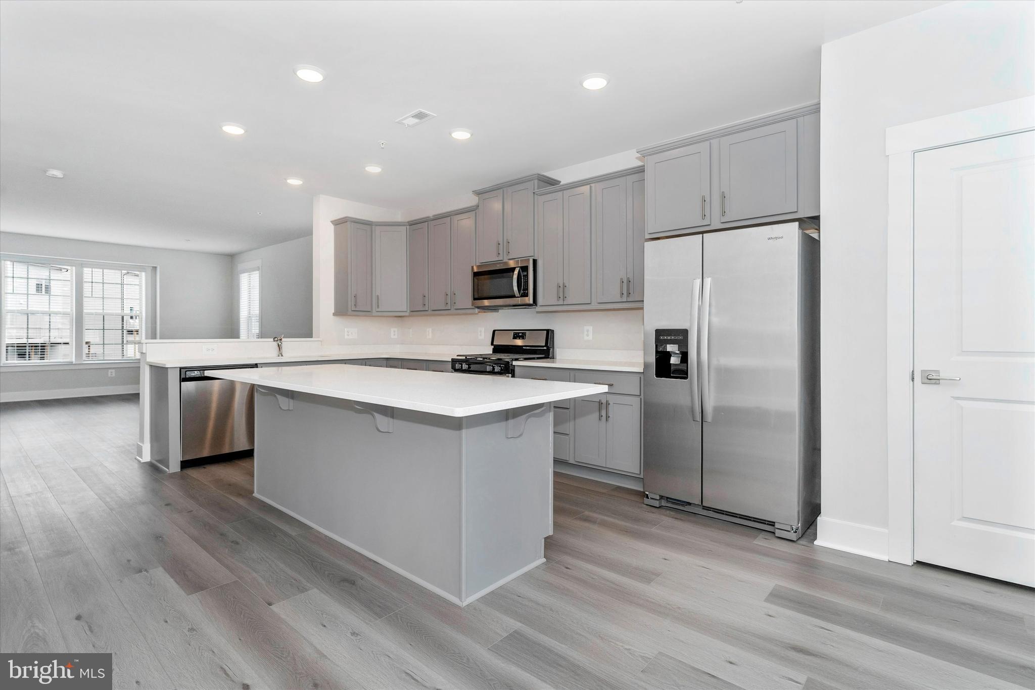 MACALLAN CROSSING - Residential Lease