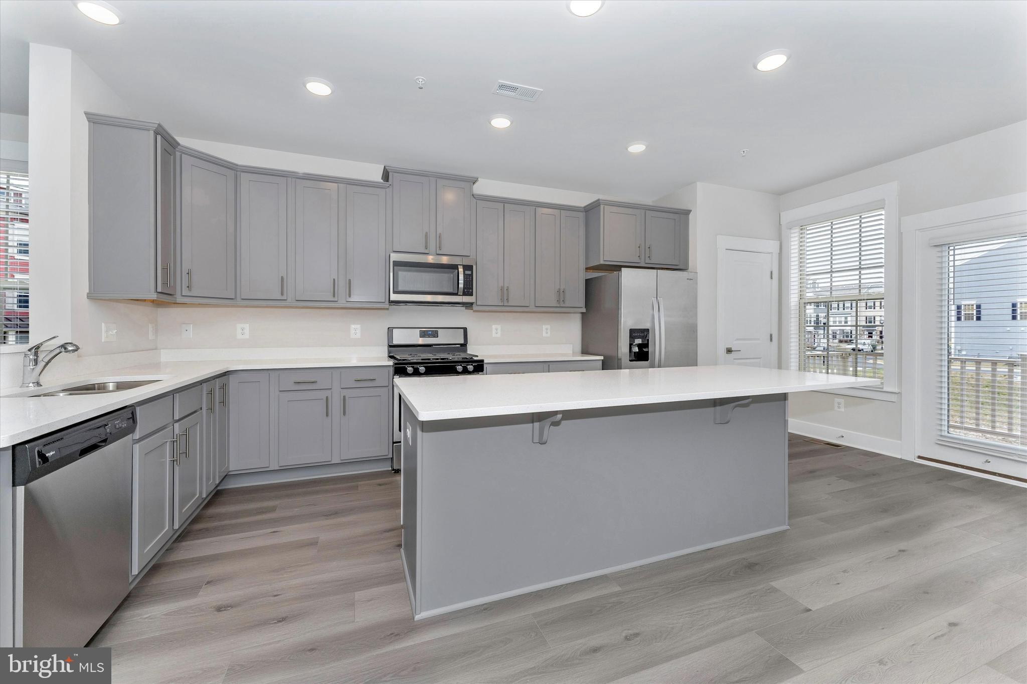 MACALLAN CROSSING - Residential Lease