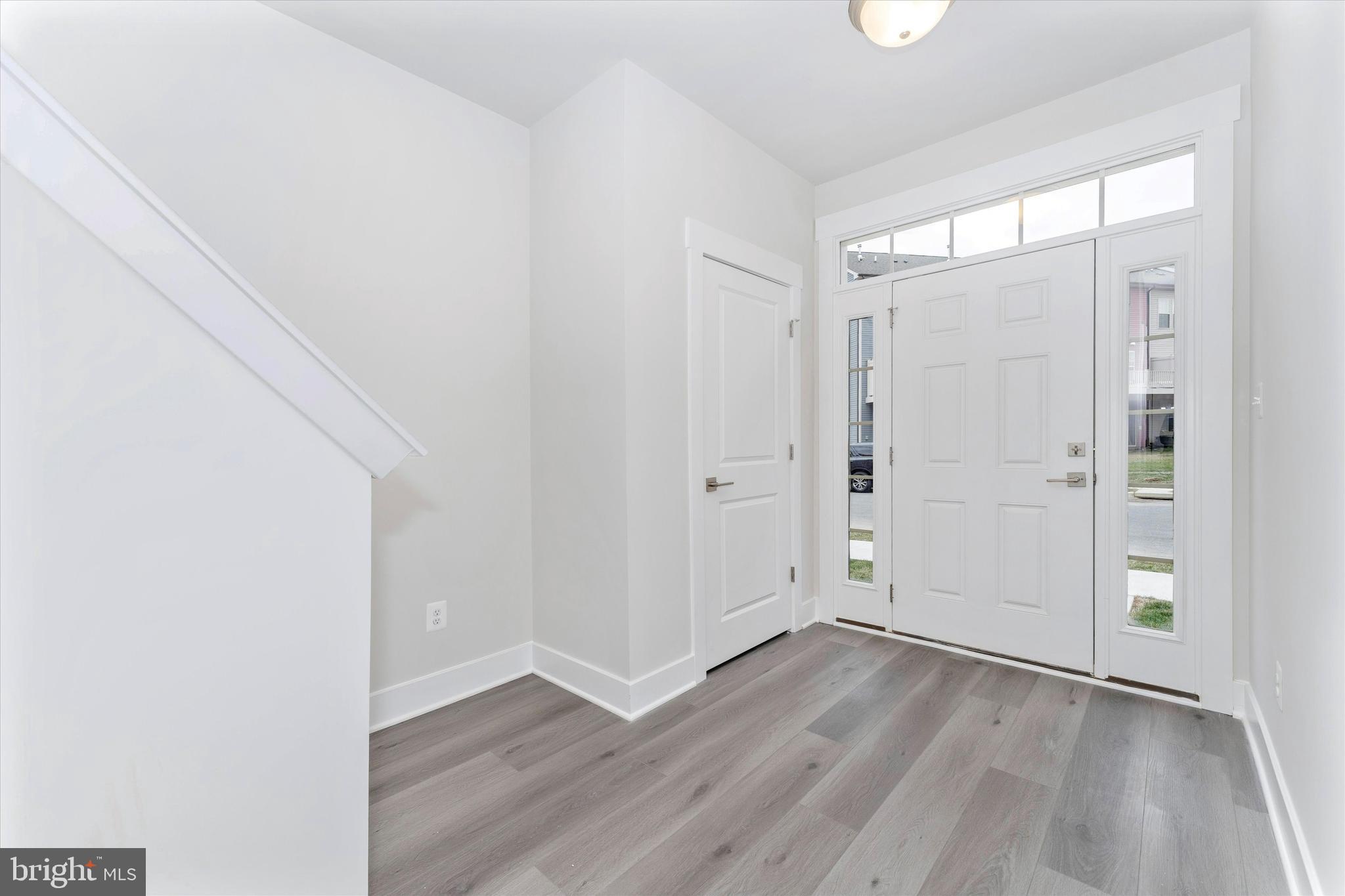 MACALLAN CROSSING - Residential Lease