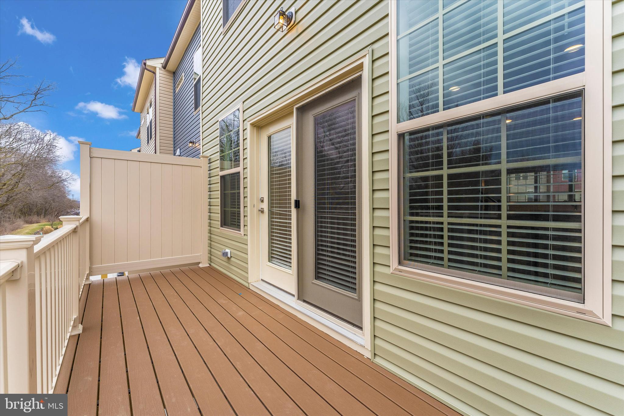 MACALLAN CROSSING - Residential Lease