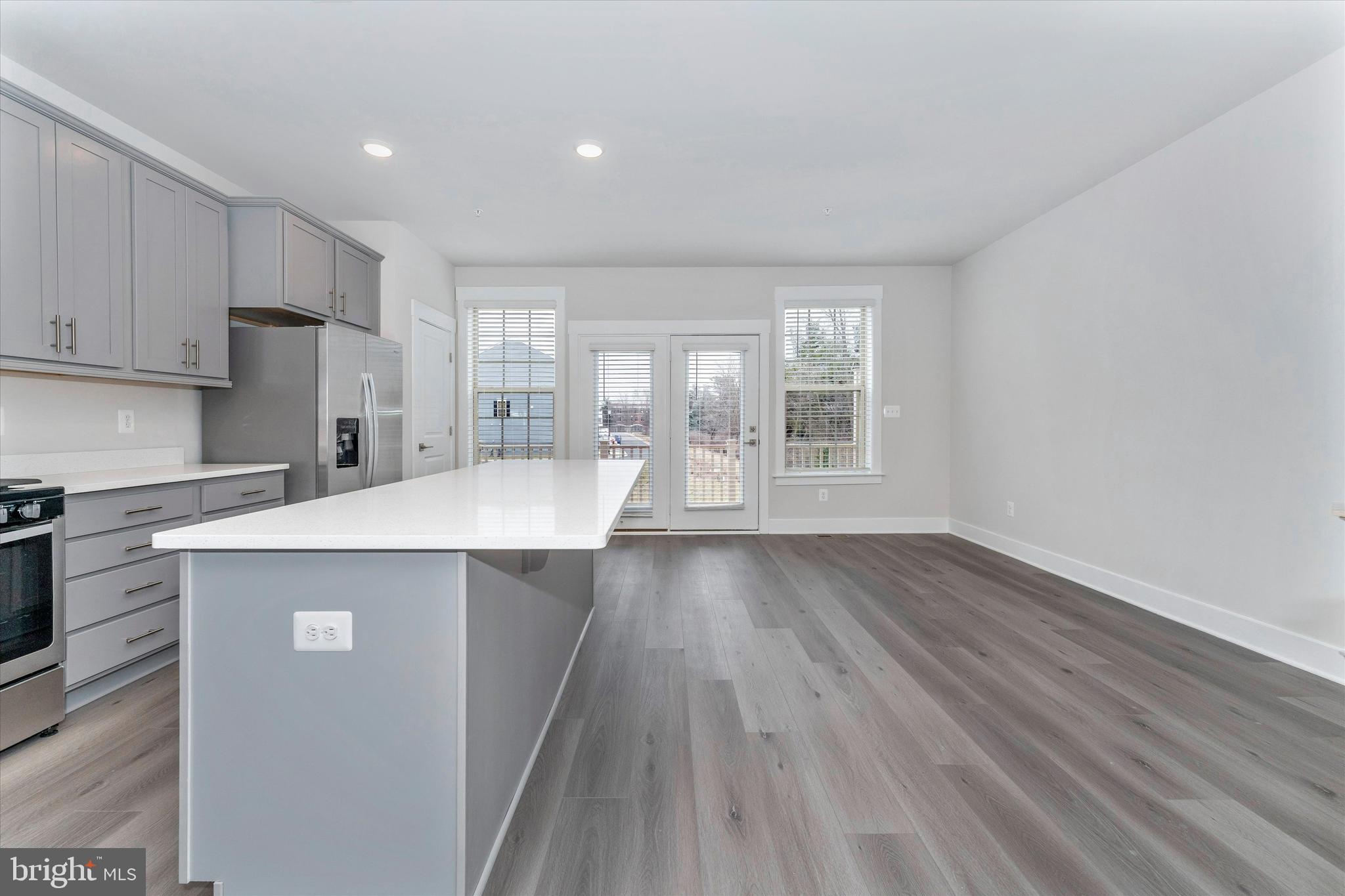 MACALLAN CROSSING - Residential Lease