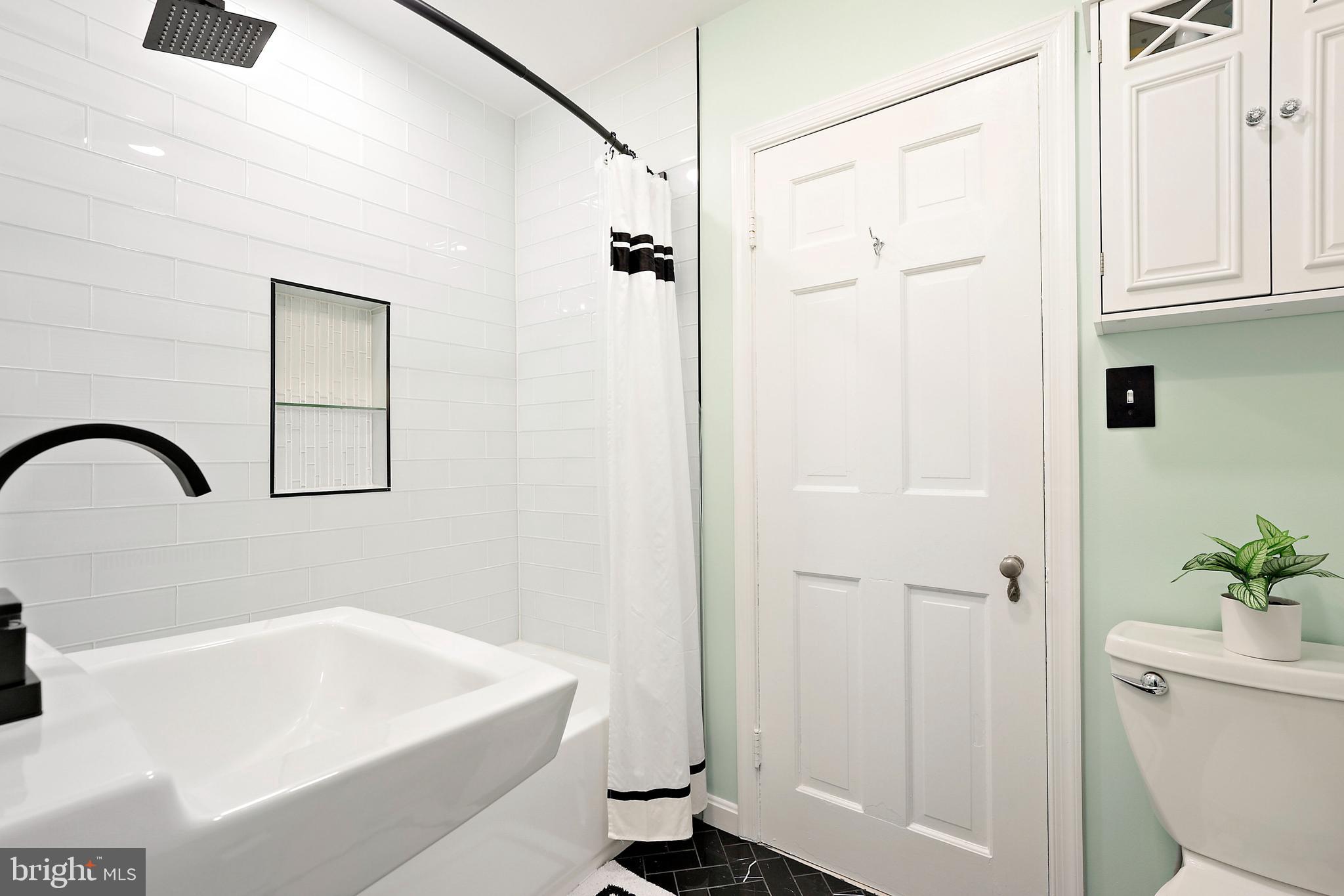 GREATER HOMELAND HISTORIC DISTRICT - Residential