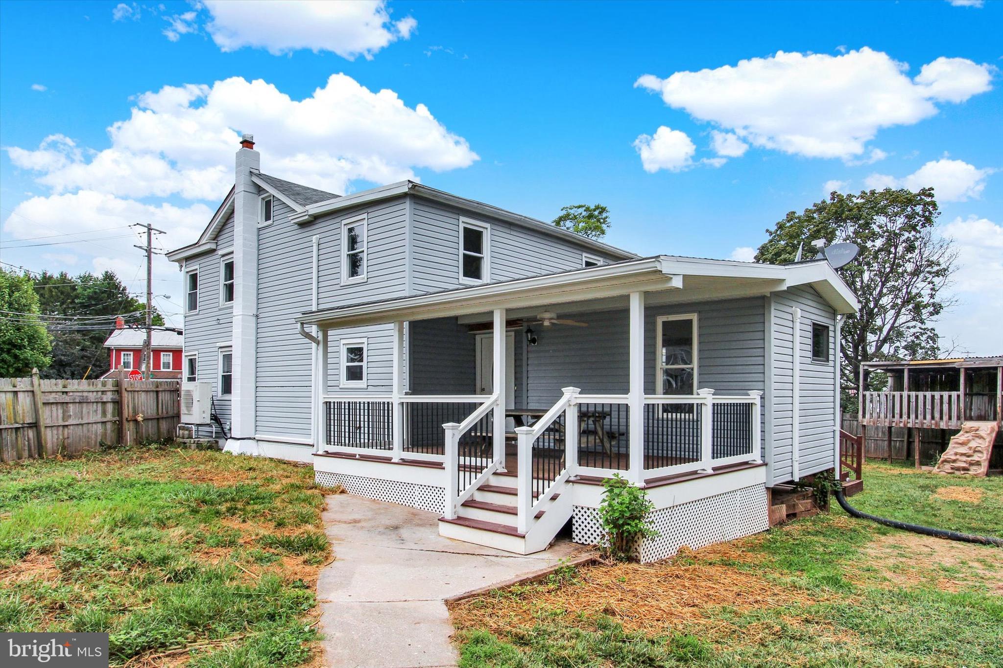 BONNEAUVILLE - Residential