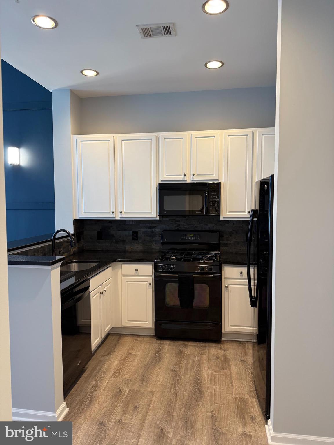 MARKET STREET AT TOWN CENTER - Residential Lease