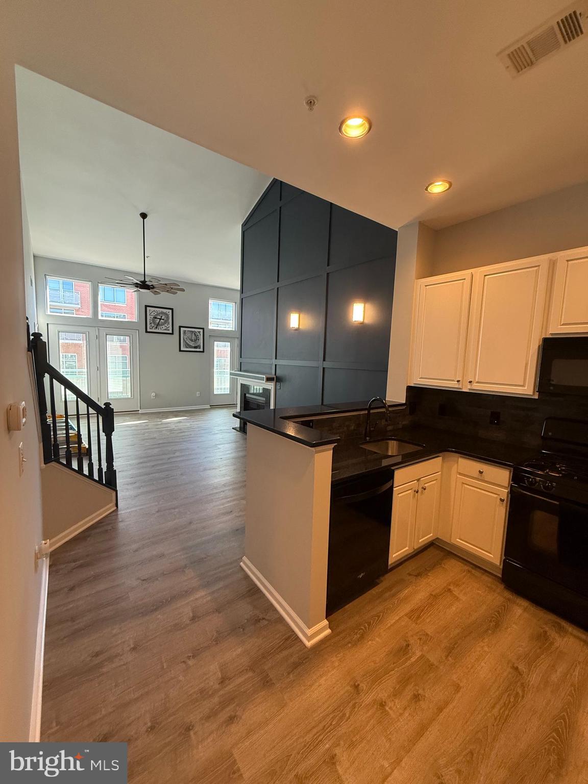 MARKET STREET AT TOWN CENTER - Residential Lease