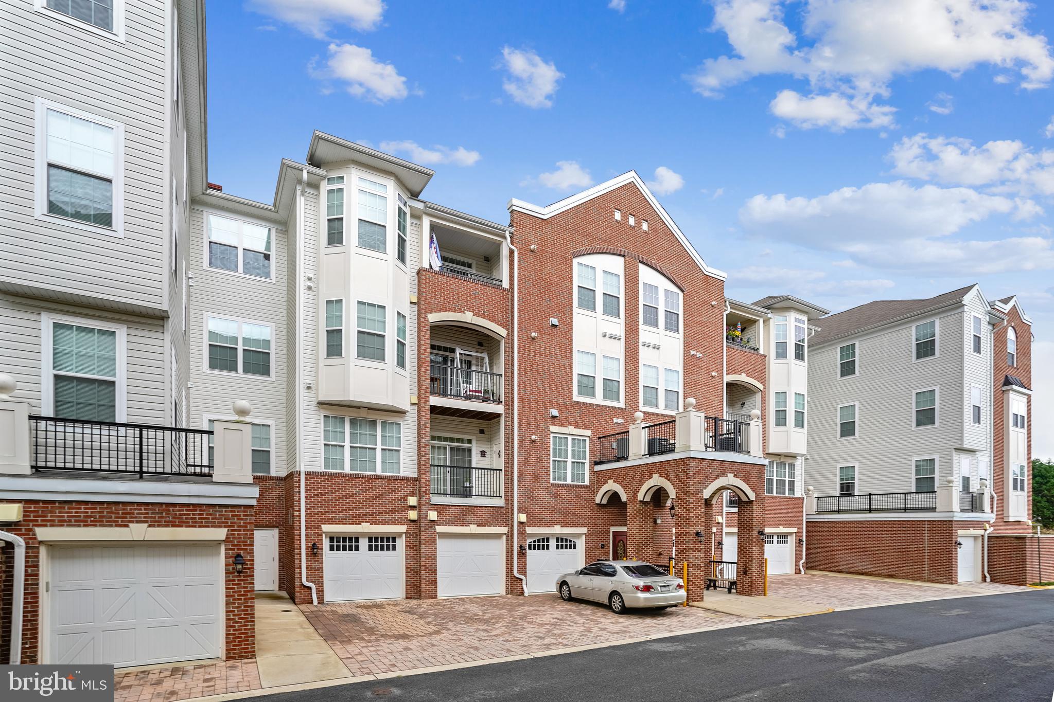 THE GATHERINGS - Residential