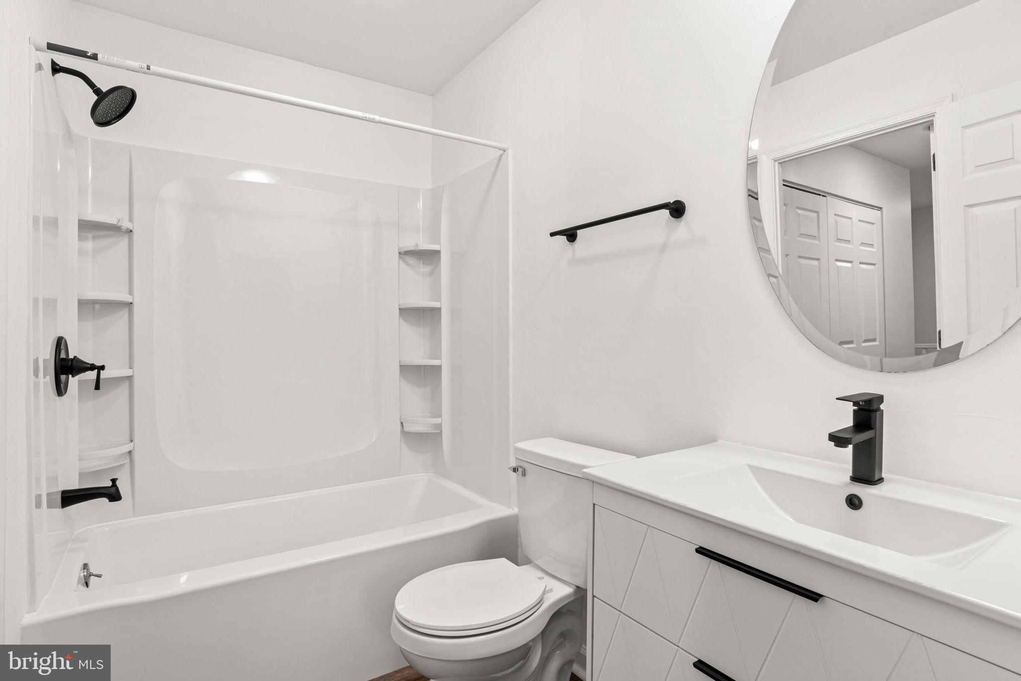 ROCKLEDGE - Residential Lease