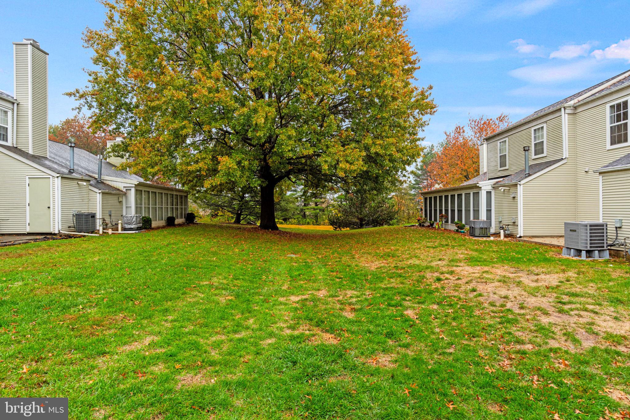 ROCKLEDGE - Residential Lease