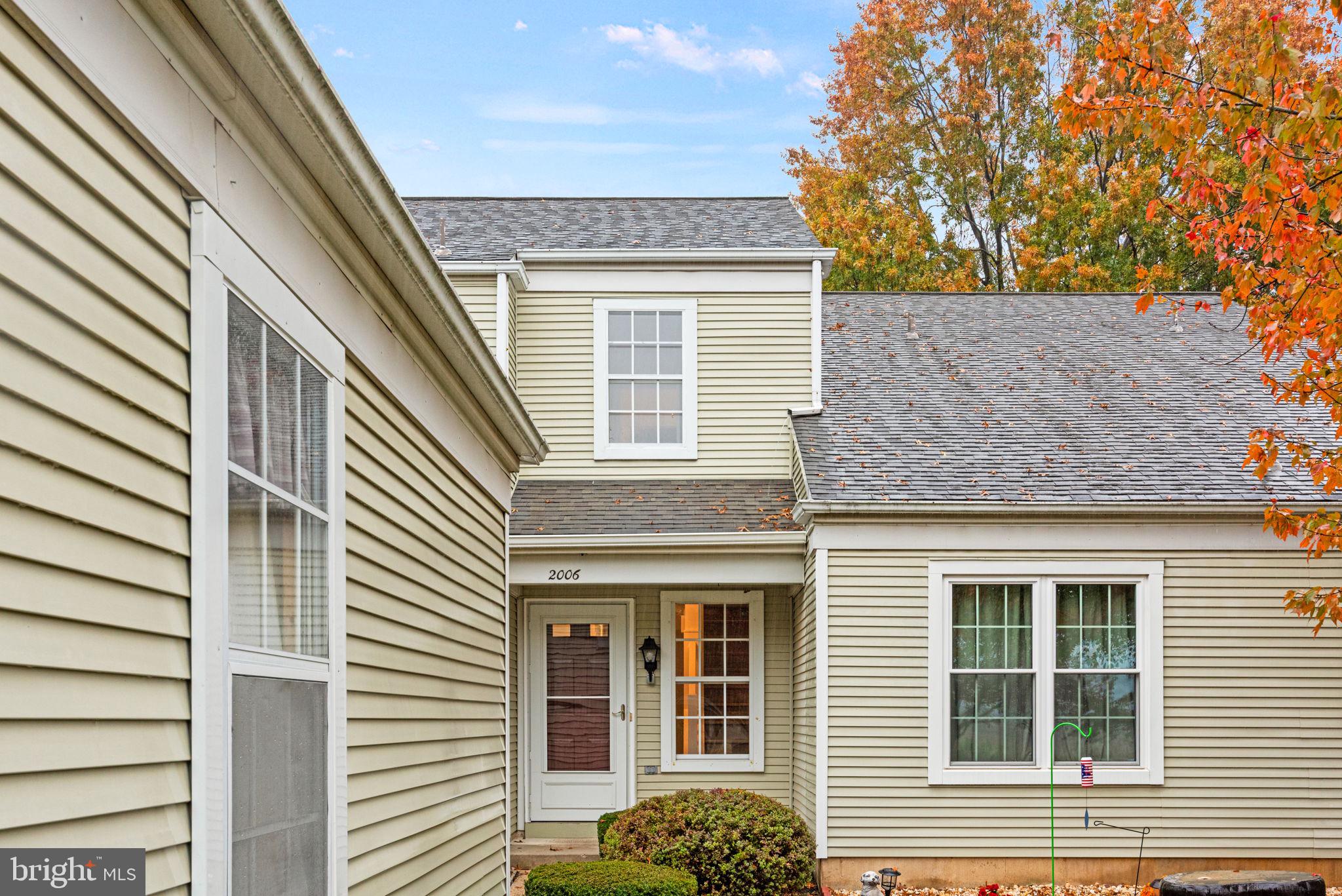 ROCKLEDGE - Residential Lease