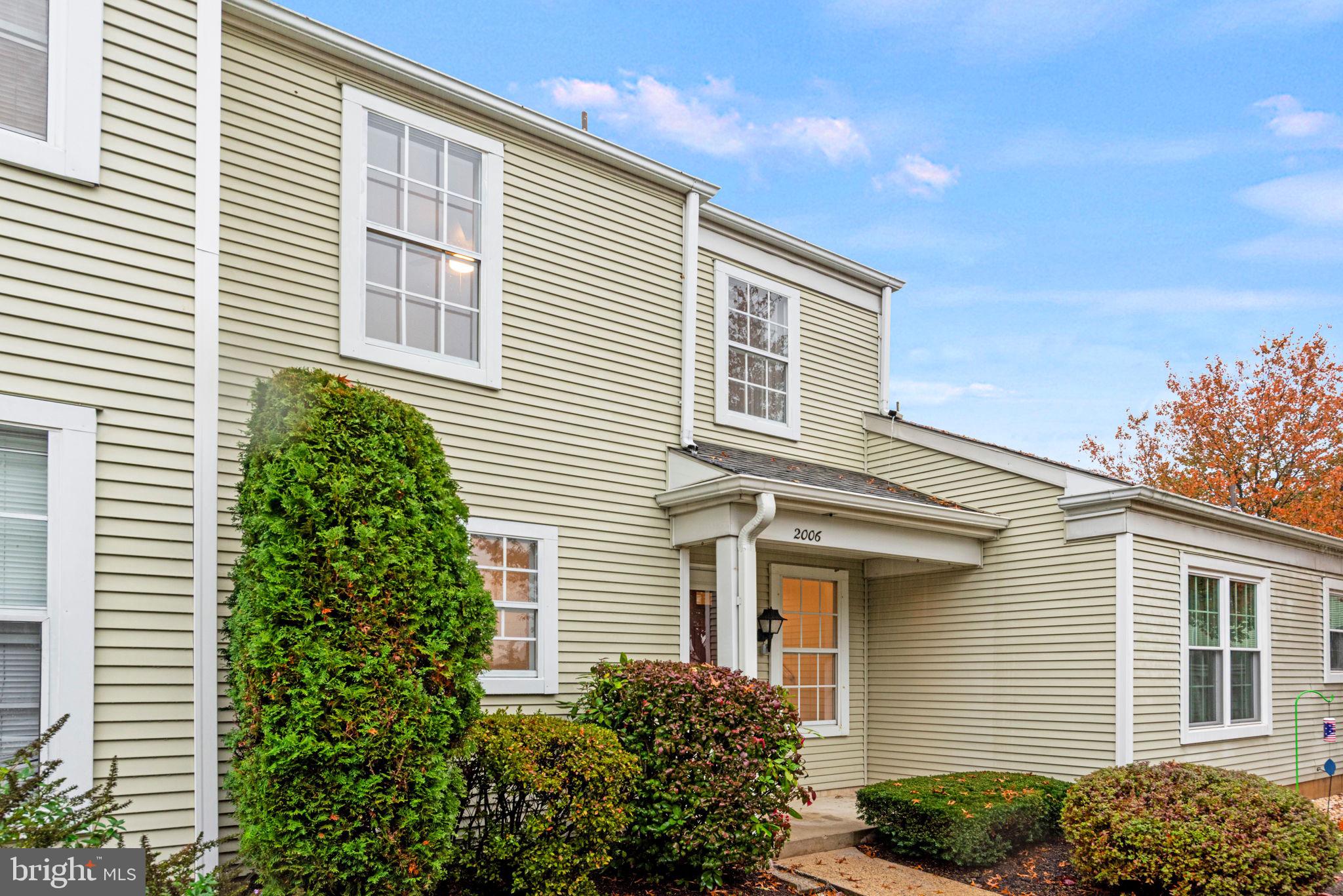 ROCKLEDGE - Residential Lease