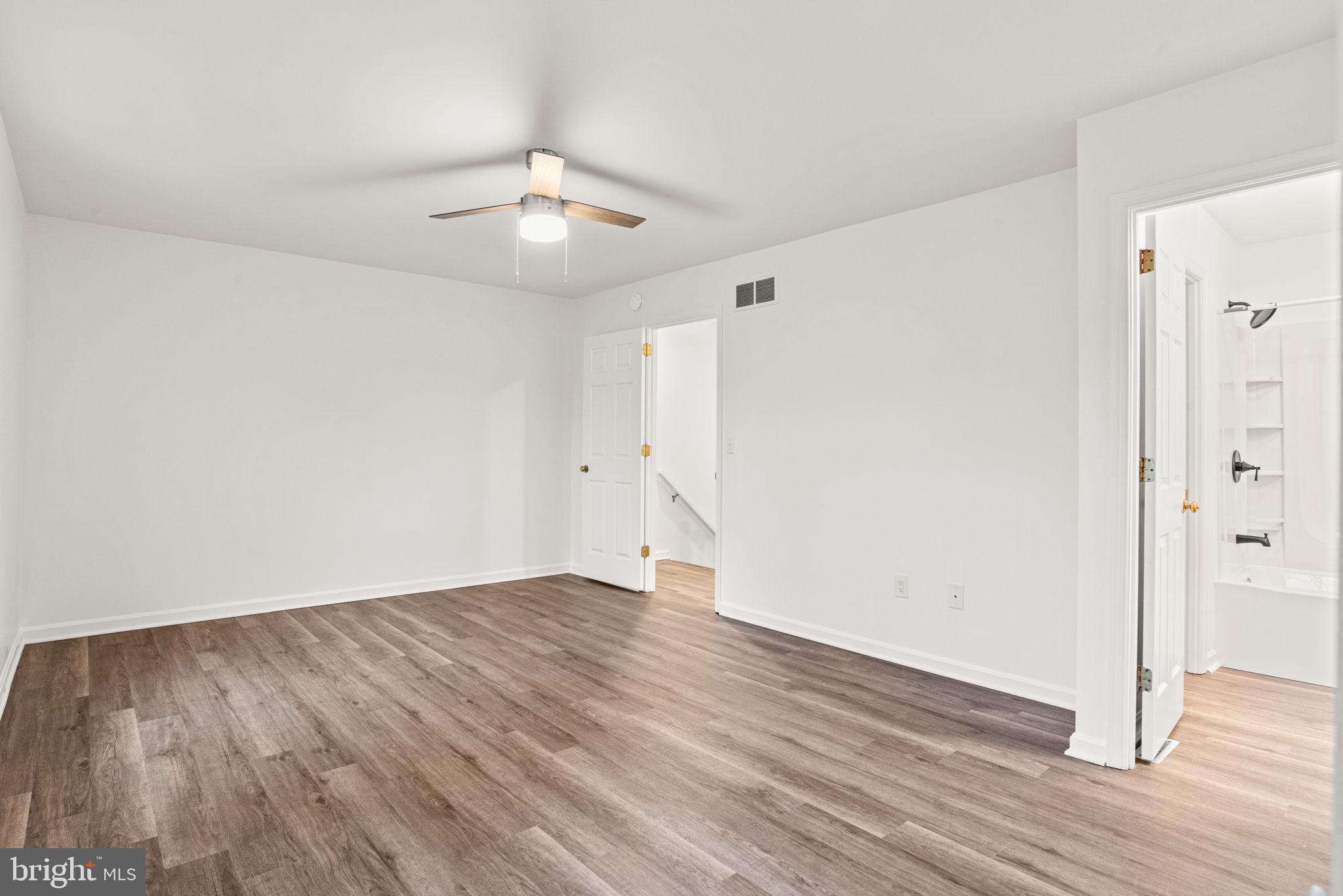 ROCKLEDGE - Residential Lease